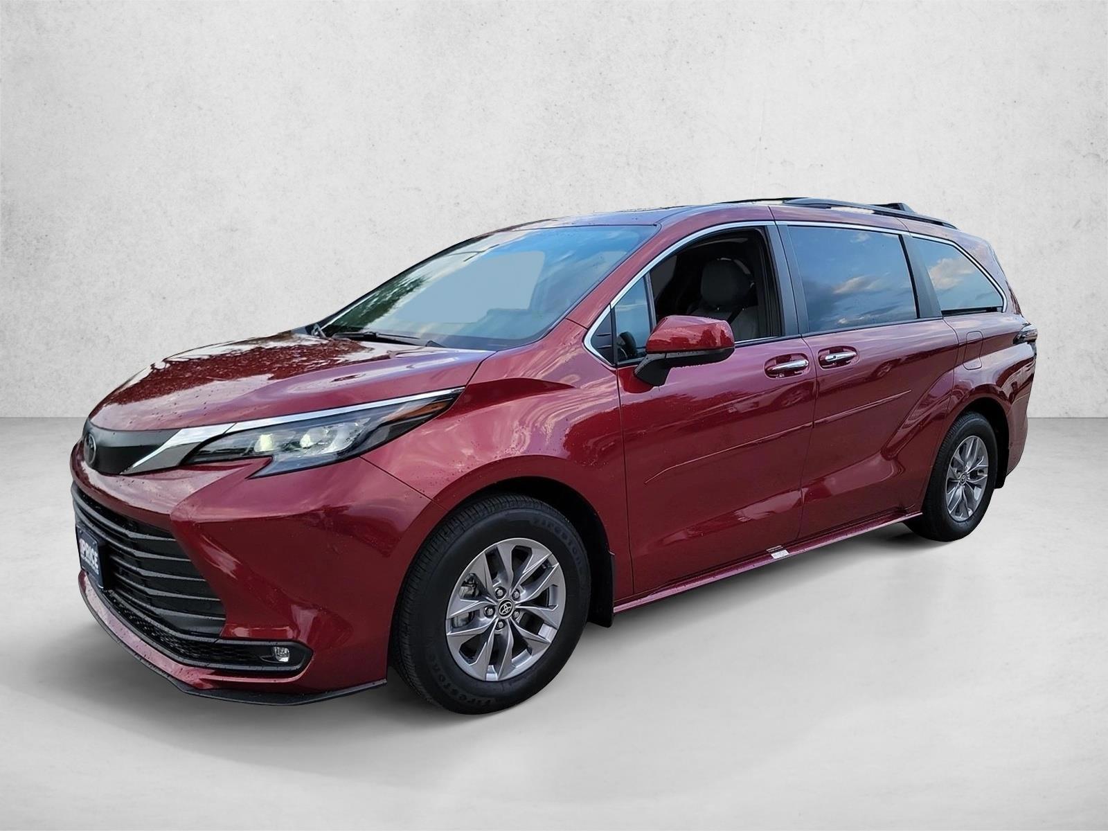 Thumbnail: 2026 Toyota Sienna - 1