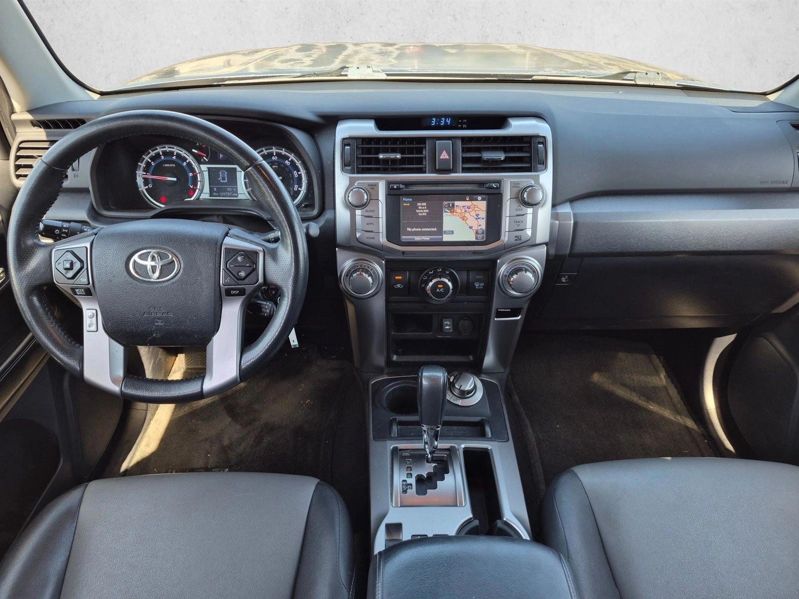 Thumbnail: 2015 Toyota 4Runner - 3