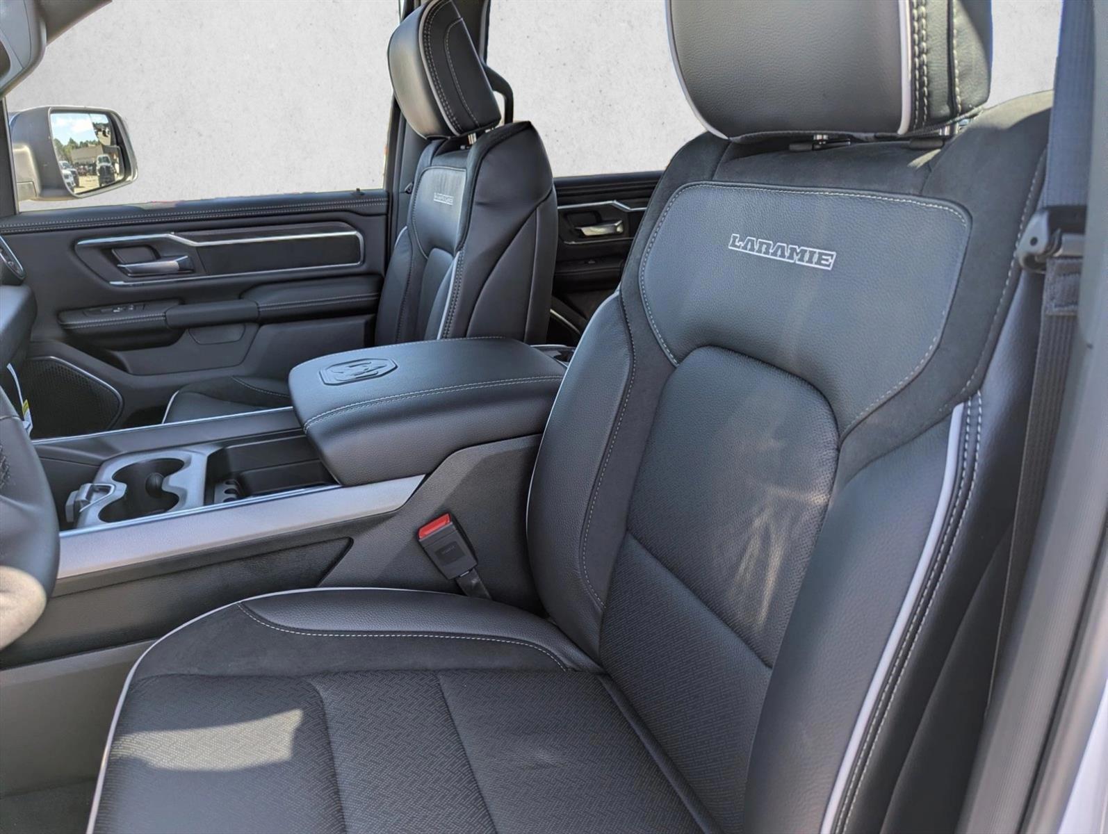Thumbnail: 2026 RAM 1500 - 4