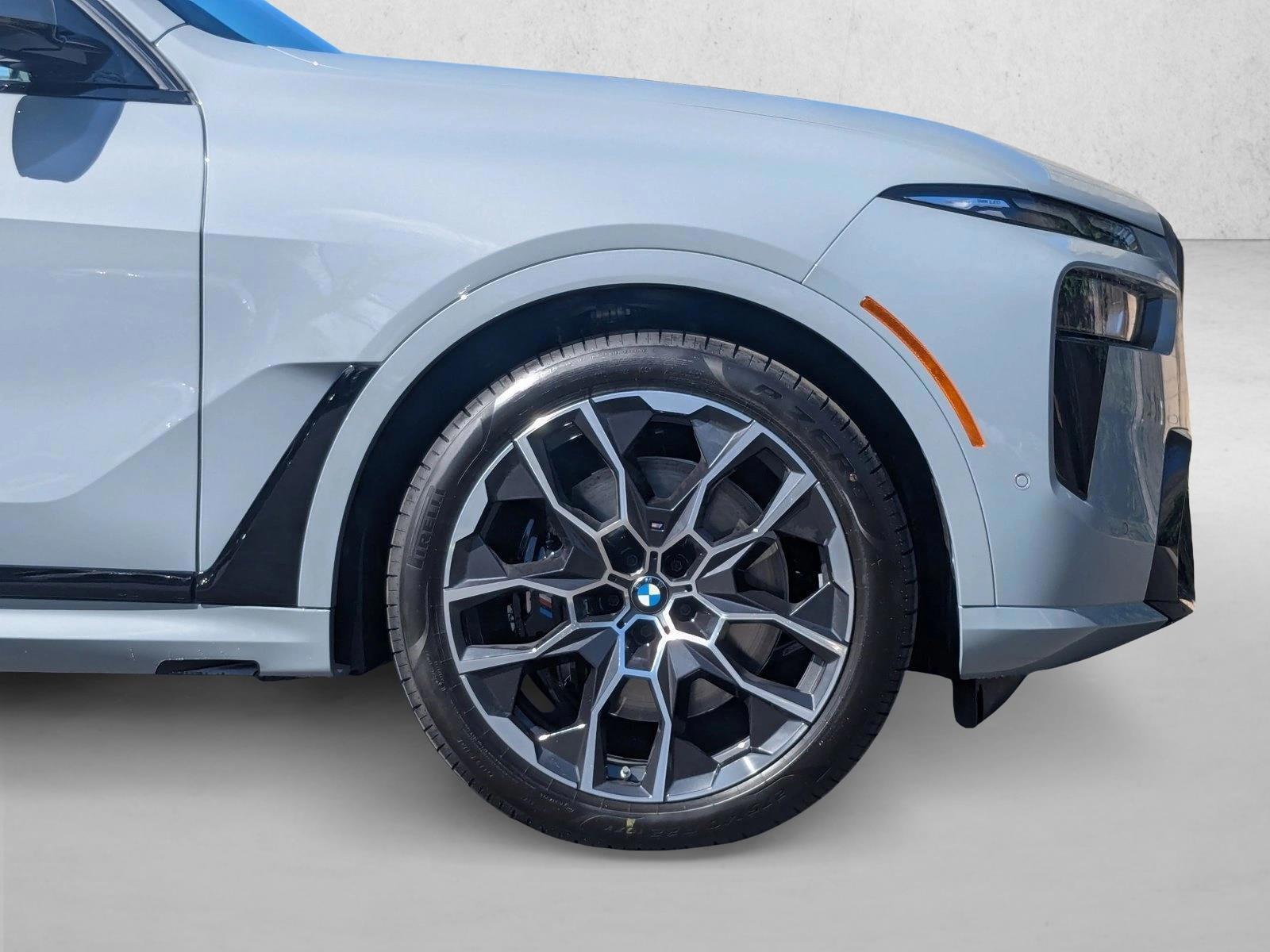 2026 BMW X7 40i - Photo 9