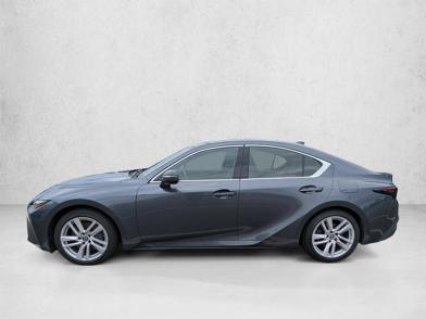 2021 Lexus IS