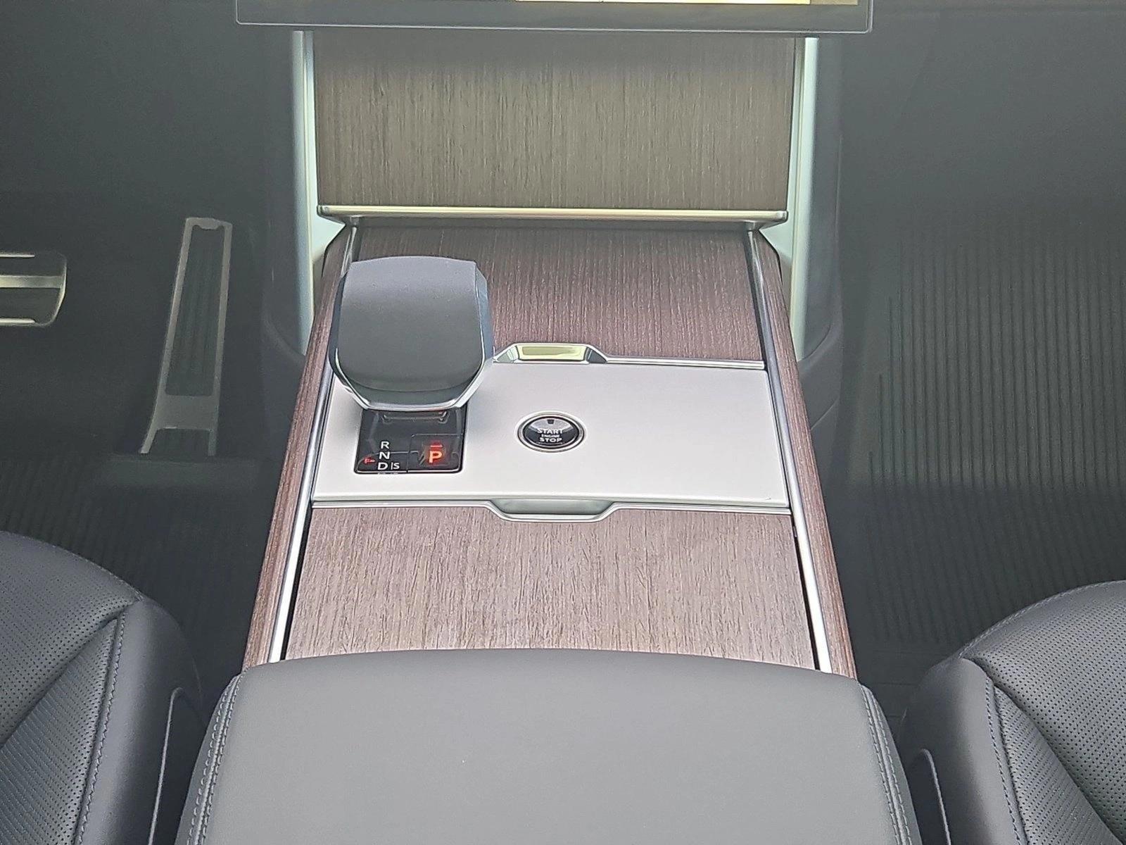 2026 Land Rover Range Rover SE - Photo 11