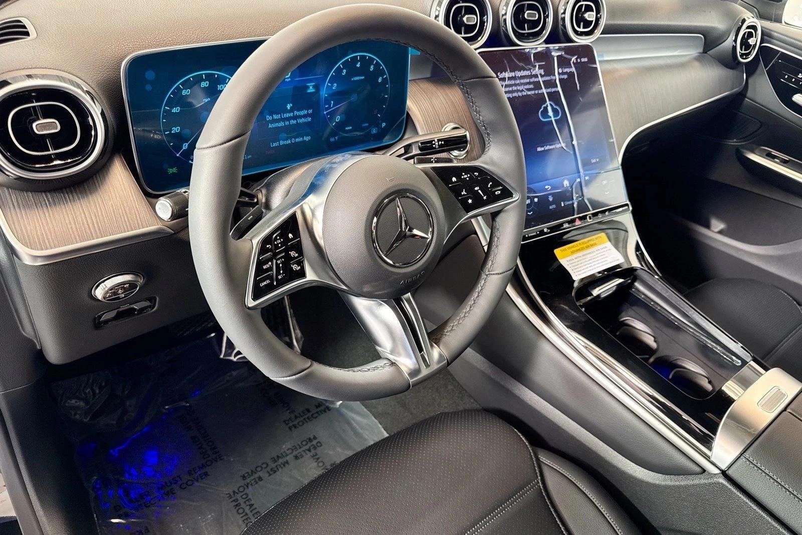 Thumbnail: 2026 Mercedes-Benz GLC - 3