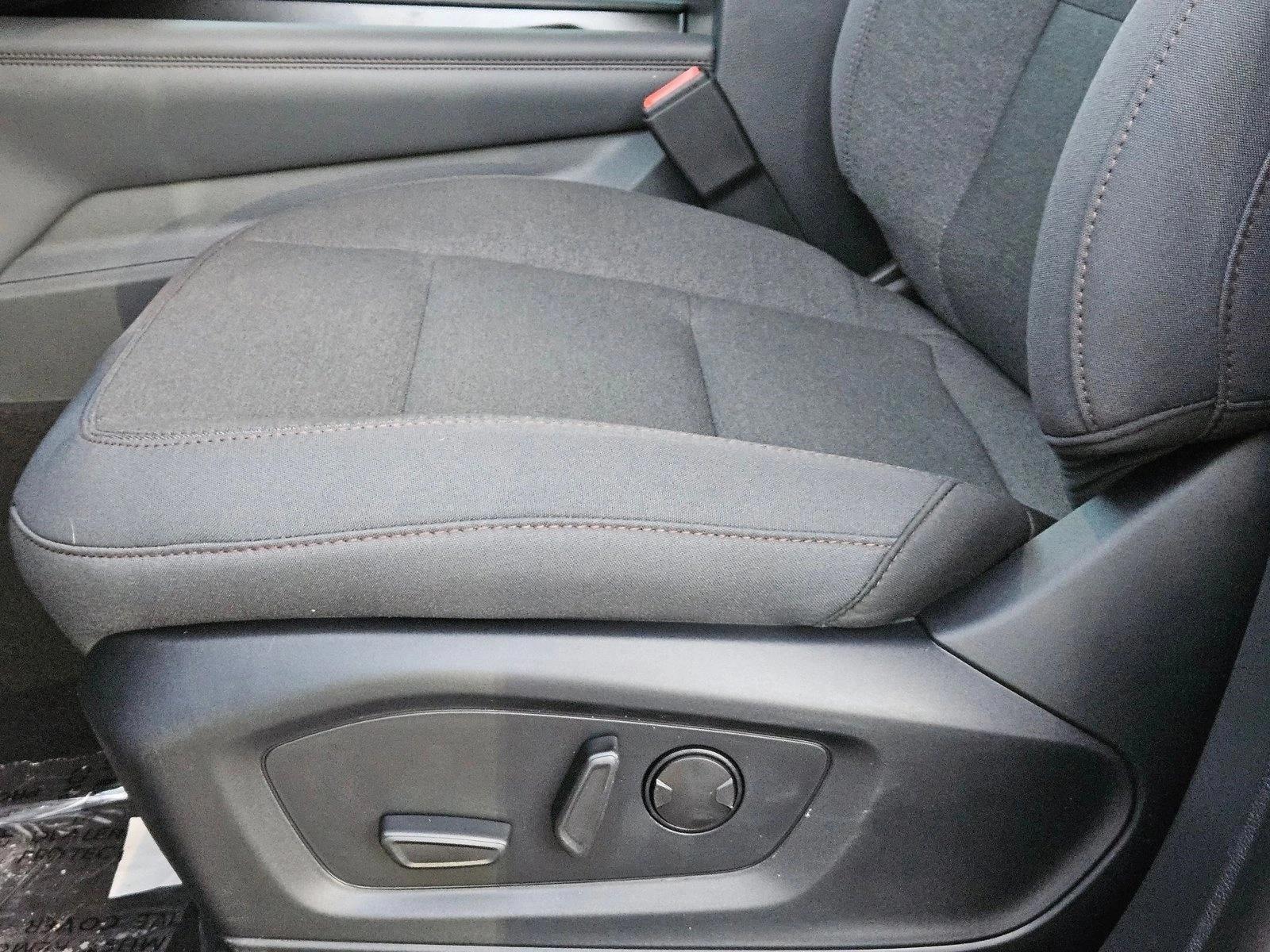 Thumbnail: 2026 Ford Explorer - 5