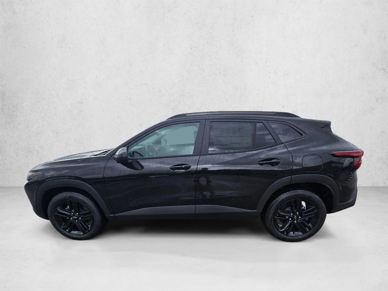 Thumbnail: 2026 Chevrolet Trax - 2