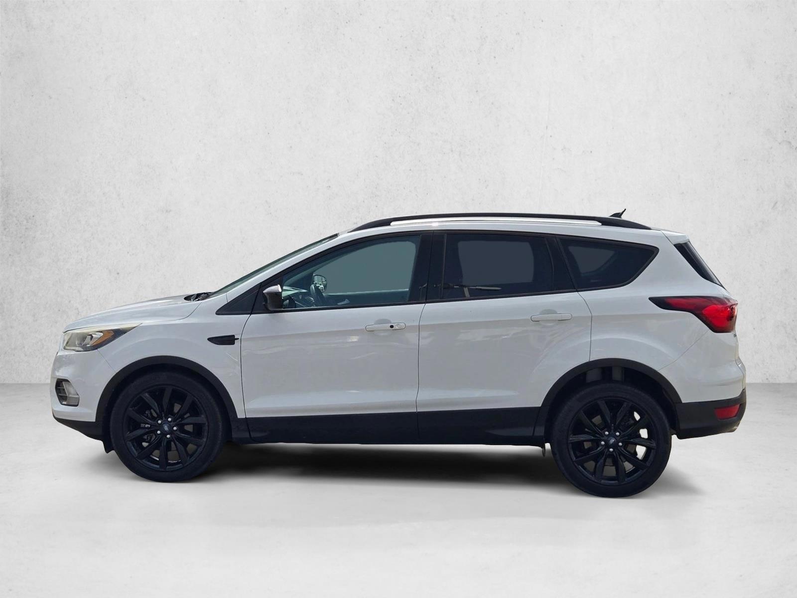 Thumbnail: 2019 Ford Escape - 2