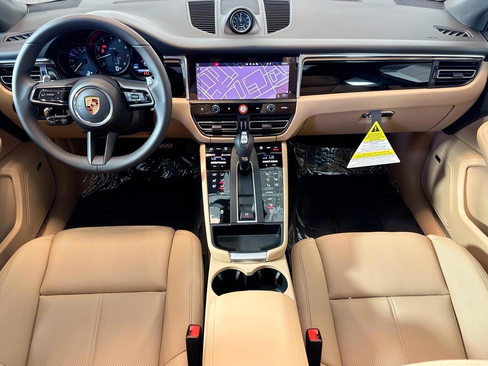 Thumbnail: 2026 Porsche Macan - 4