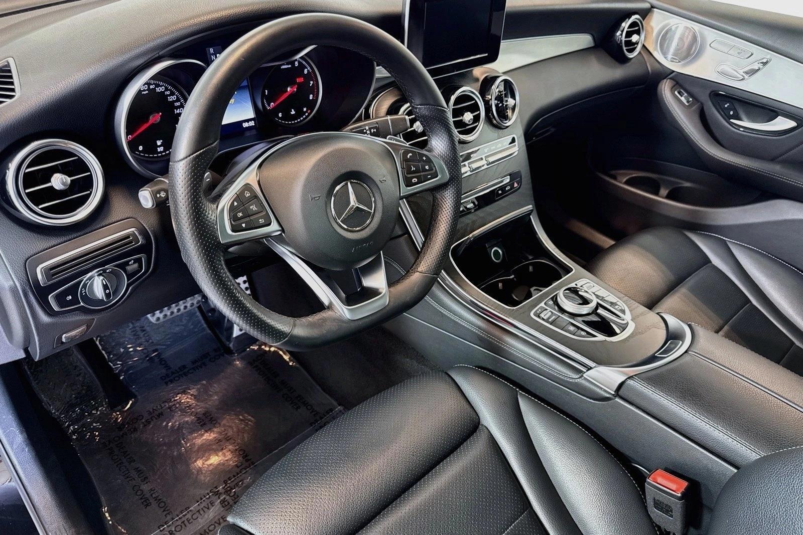 Thumbnail: 2019 Mercedes-Benz GLC - 3
