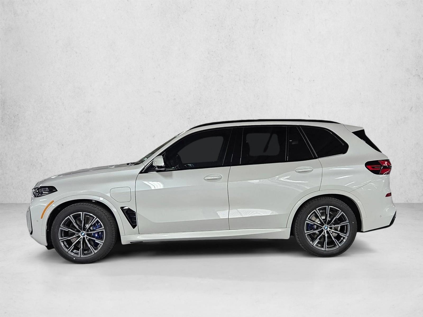 Thumbnail: 2026 BMW X5 - 2