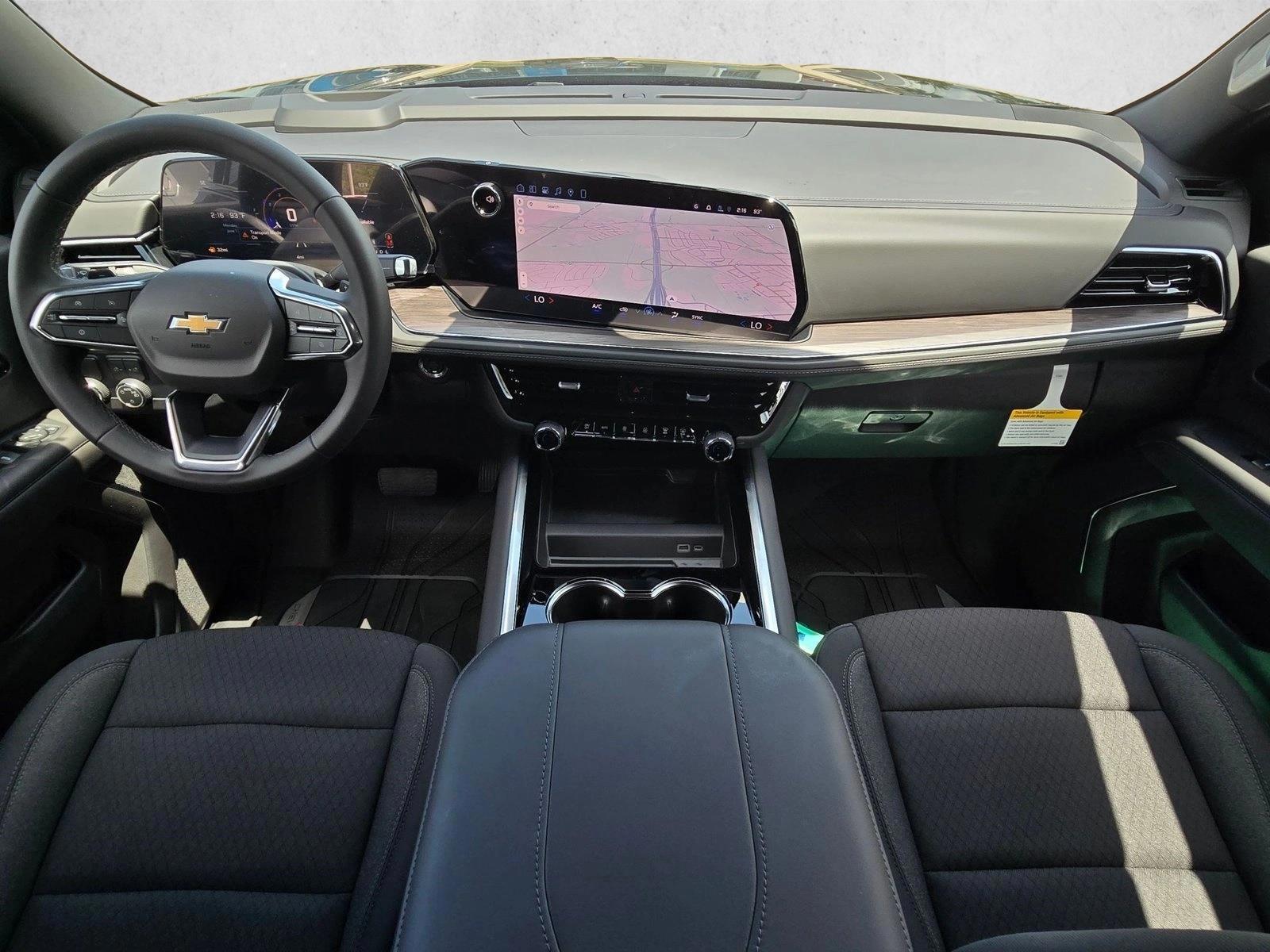 Thumbnail: 2026 Chevrolet Suburban - 3