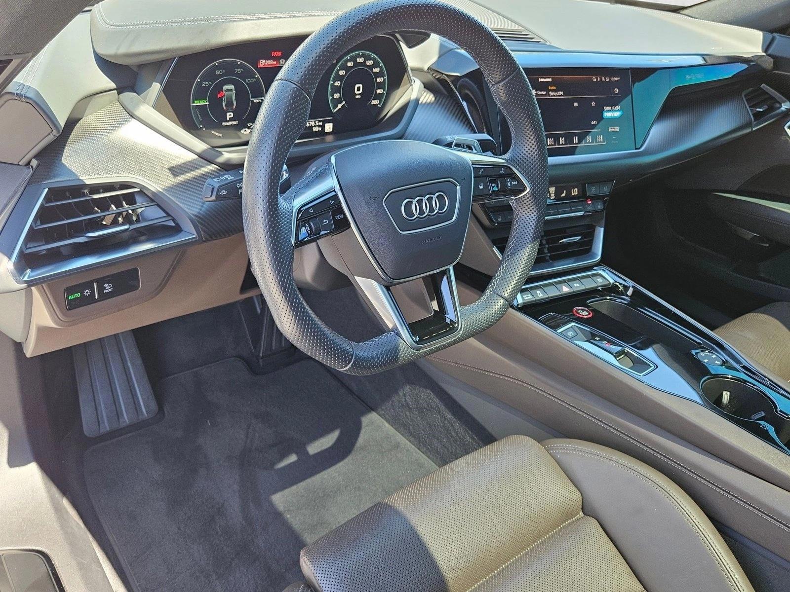 Thumbnail: 2024 Audi e-tron GT - 3