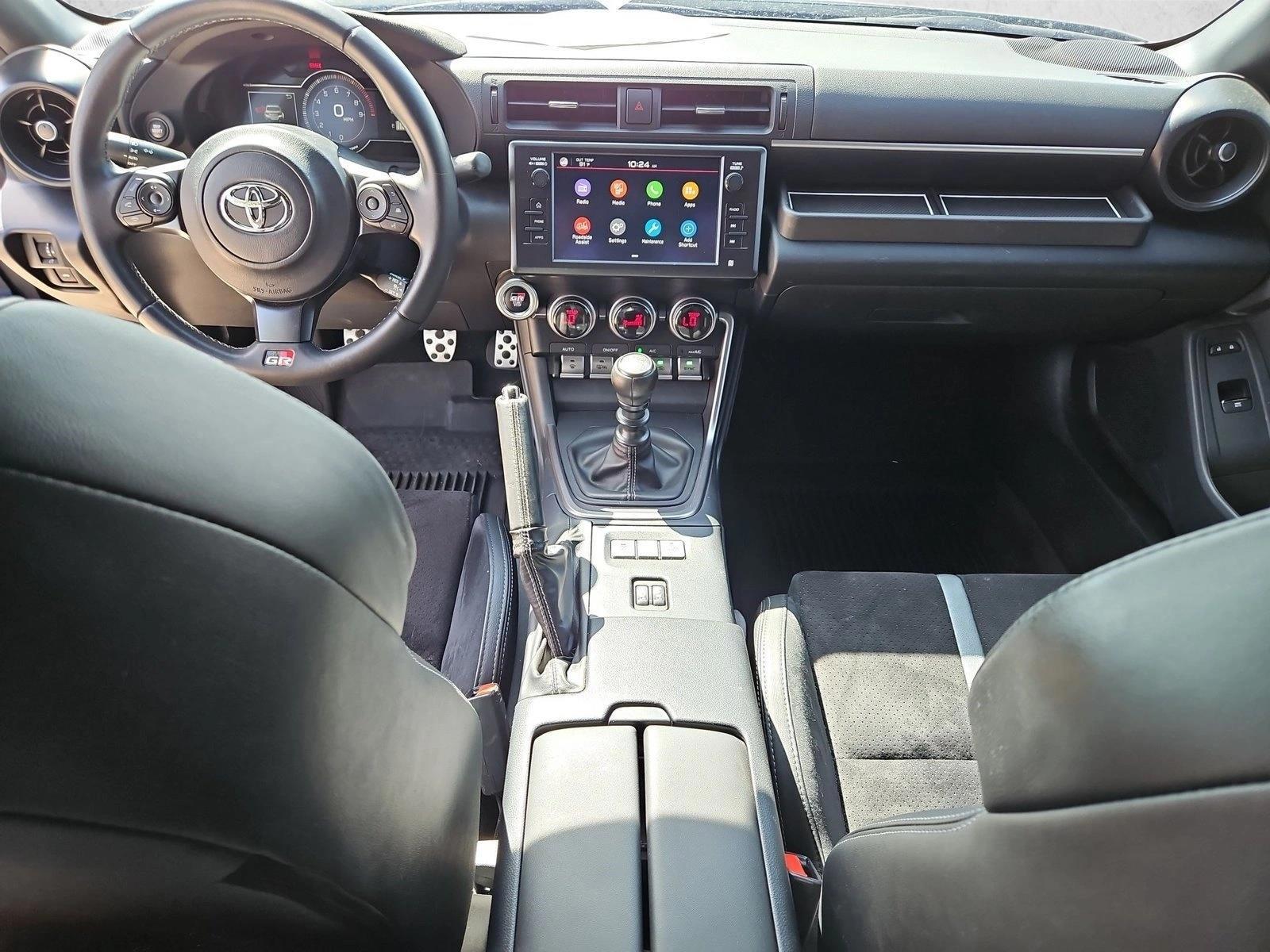 Thumbnail: 2024 Toyota GR86 - 3