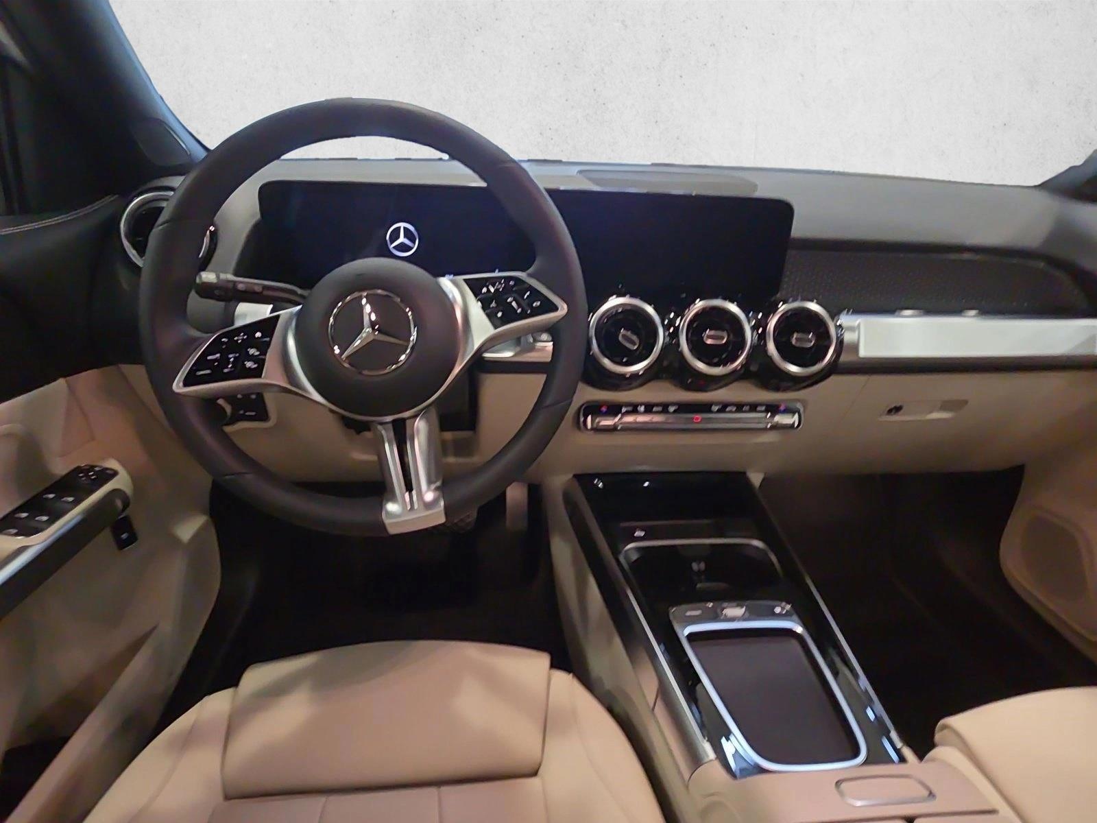 Thumbnail: 2026 Mercedes-Benz GLB - 3