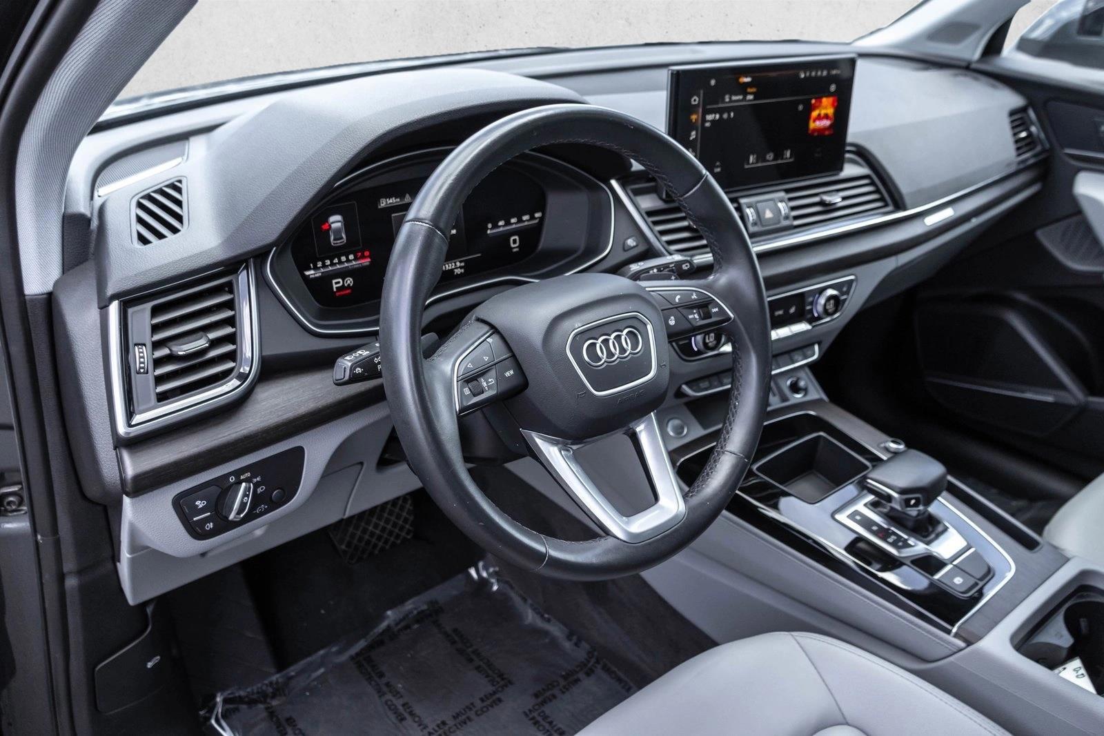 Thumbnail: 2023 Audi Q5 - 3