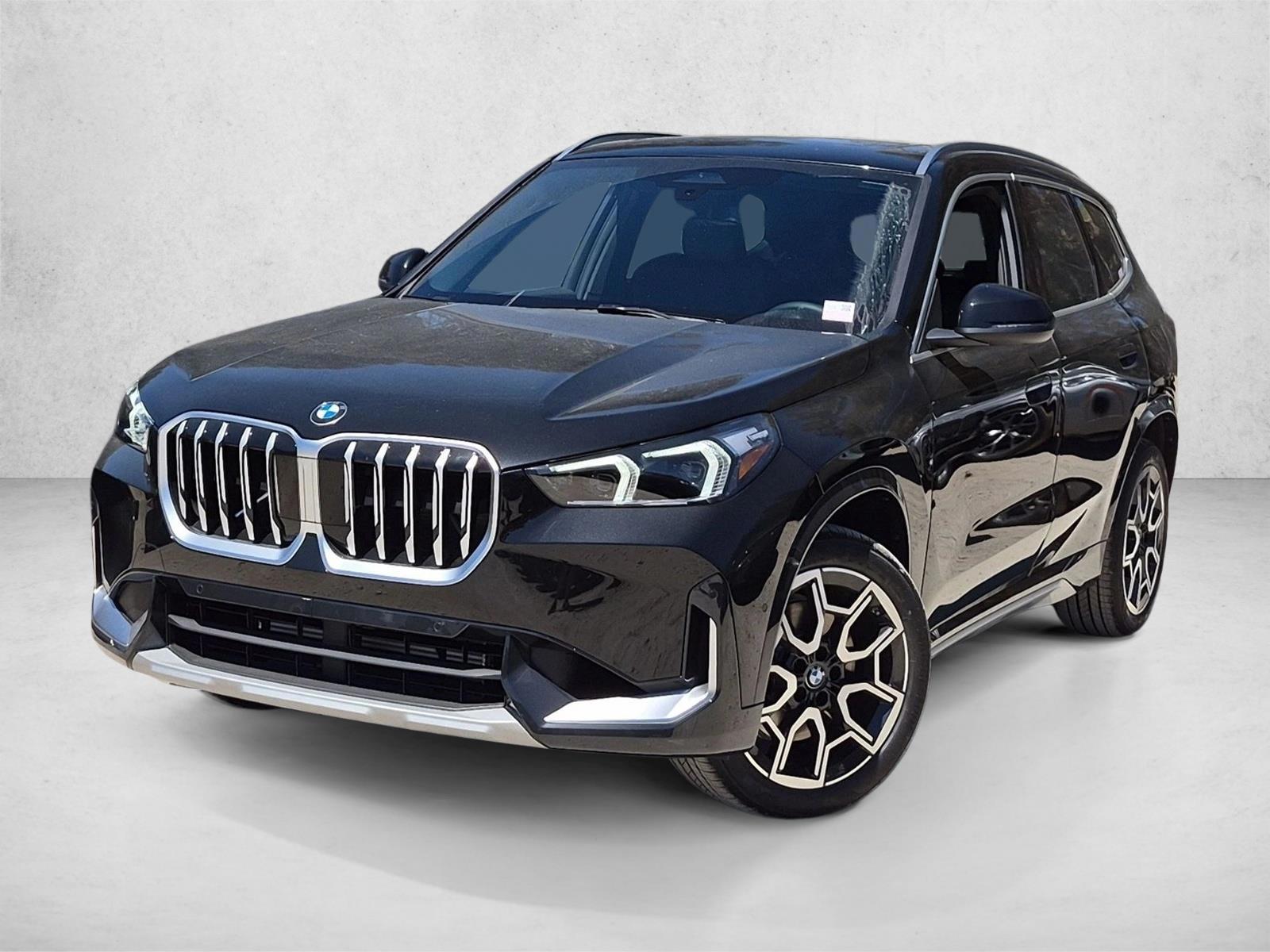 Thumbnail: 2027 BMW X1 - 1