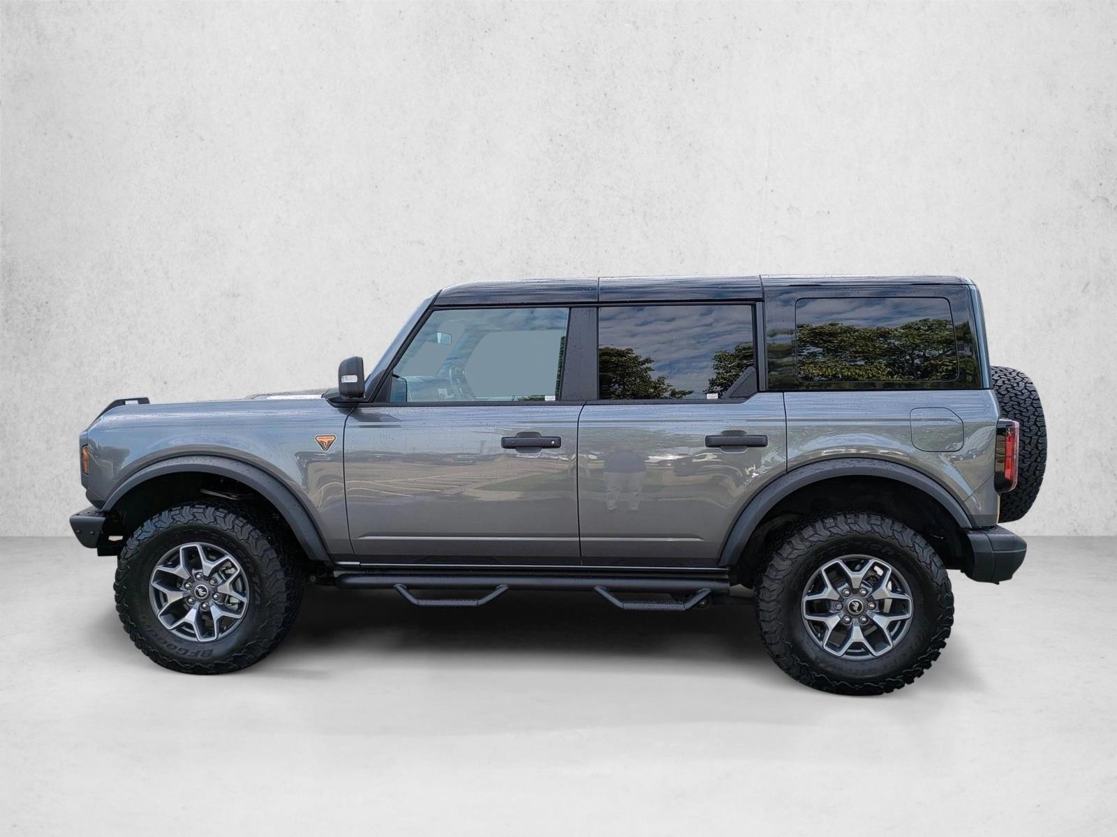 Thumbnail: 2024 Ford Bronco - 2