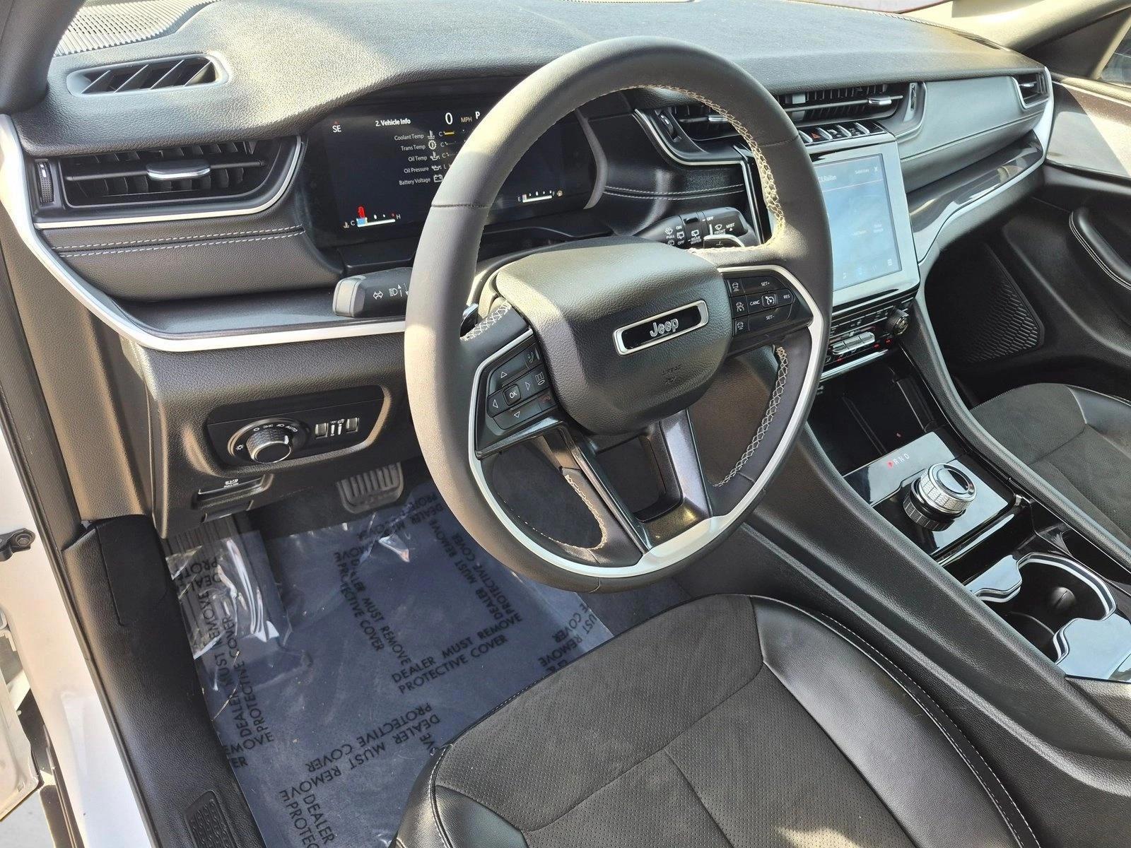 Thumbnail: 2023 Jeep Grand Cherokee - 3