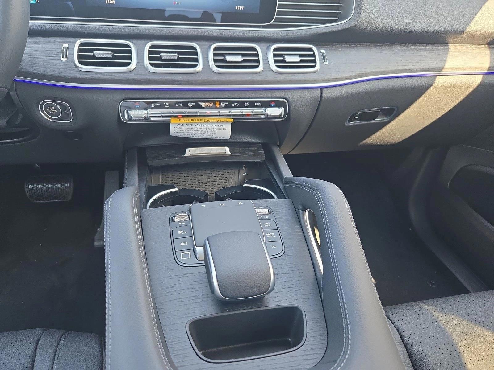 Thumbnail: 2026 Mercedes-Benz GLE - 3