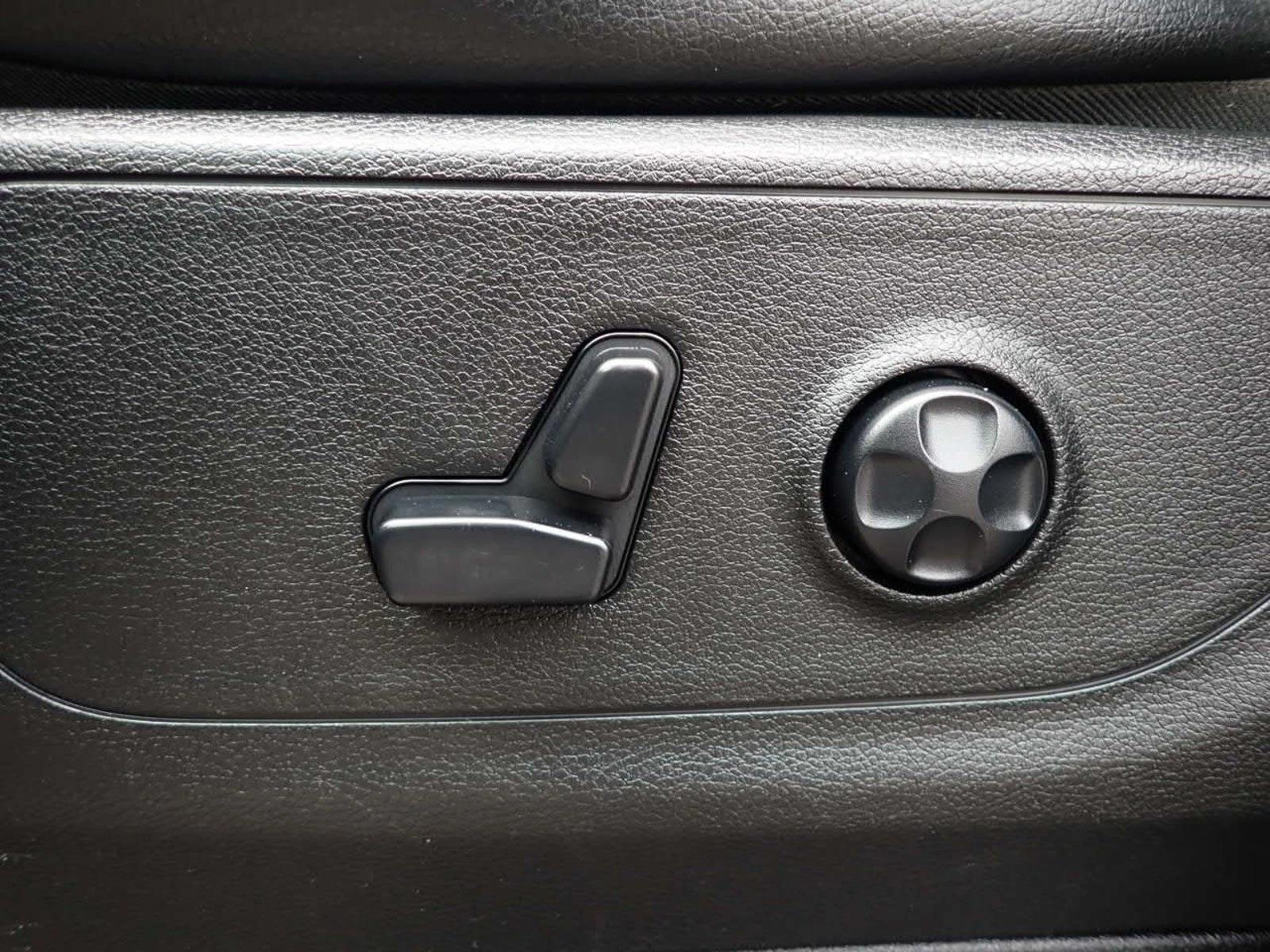 Thumbnail: 2019 RAM 1500 - 4