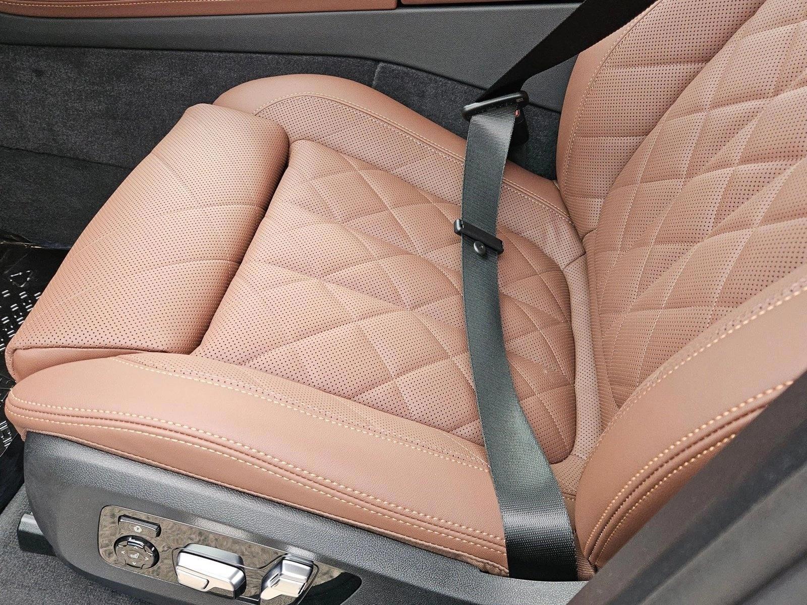 Thumbnail: 2027 BMW X7 - 5