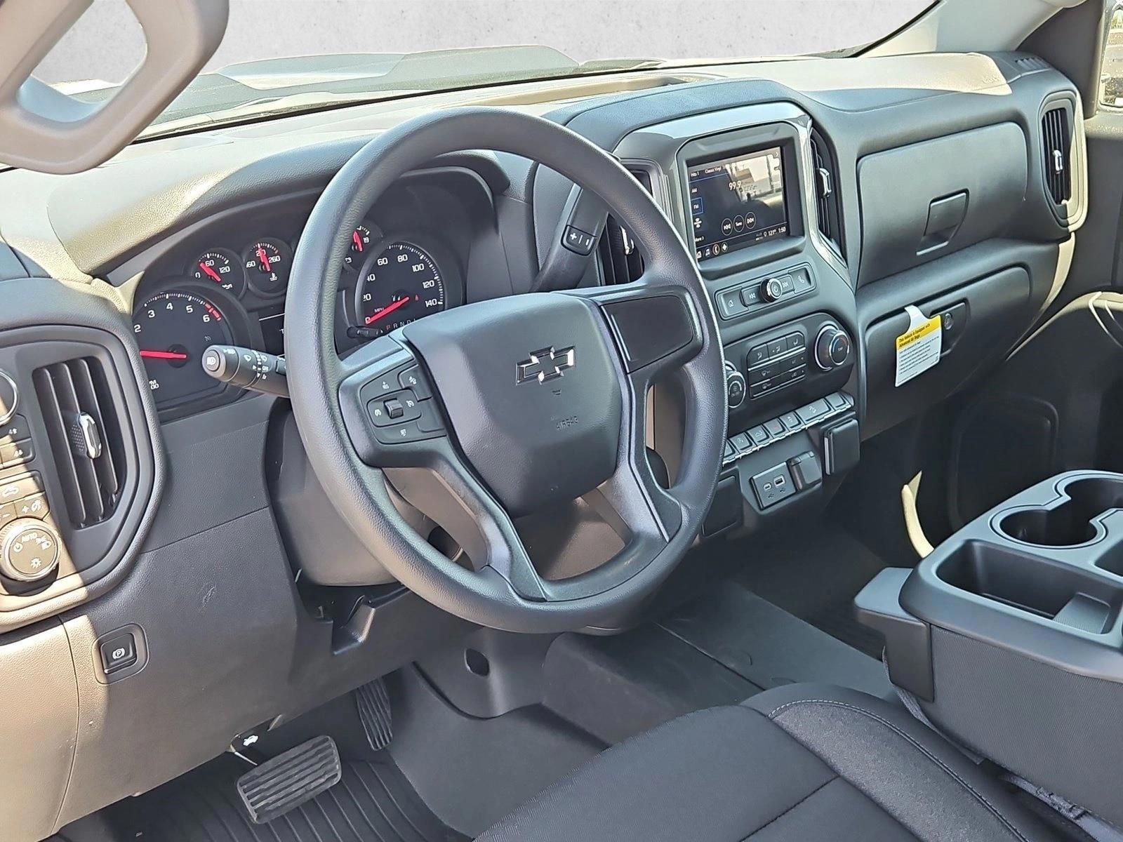 Thumbnail: 2026 Chevrolet Silverado 1500 - 3