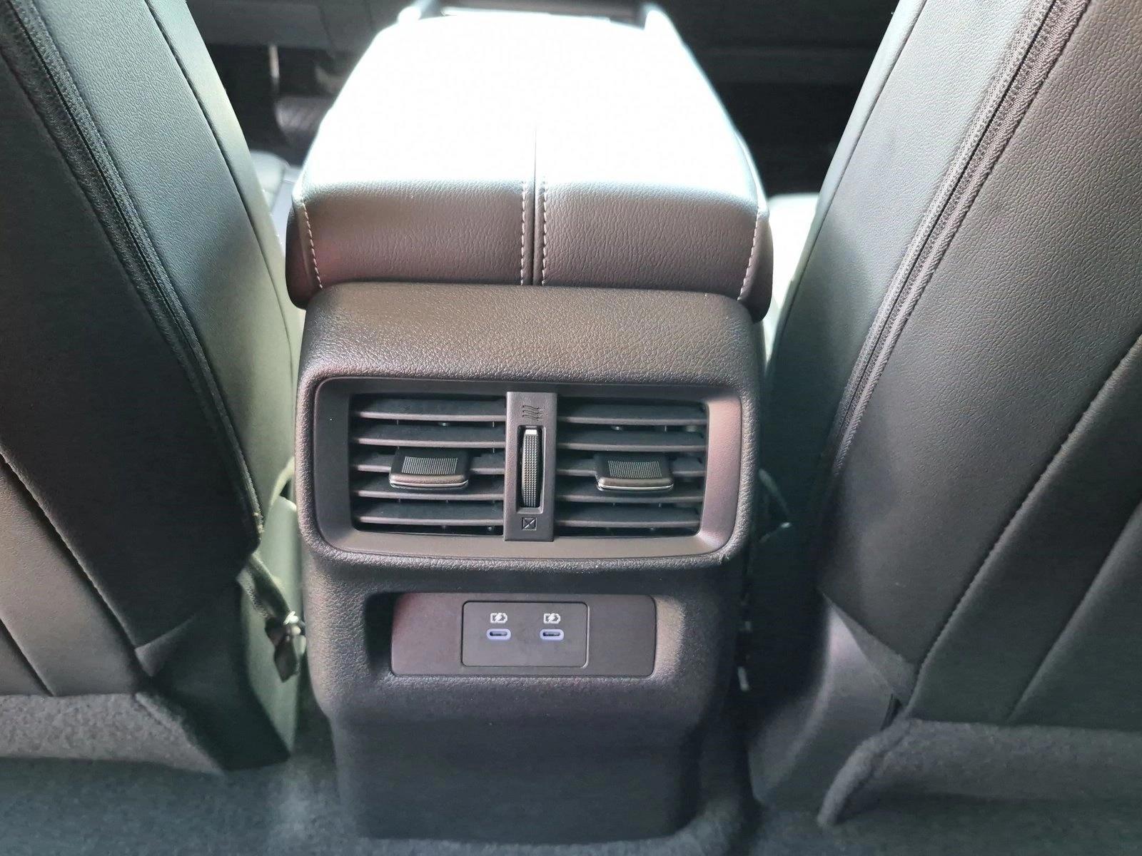 2025 Nissan Murano SL - Photo 16