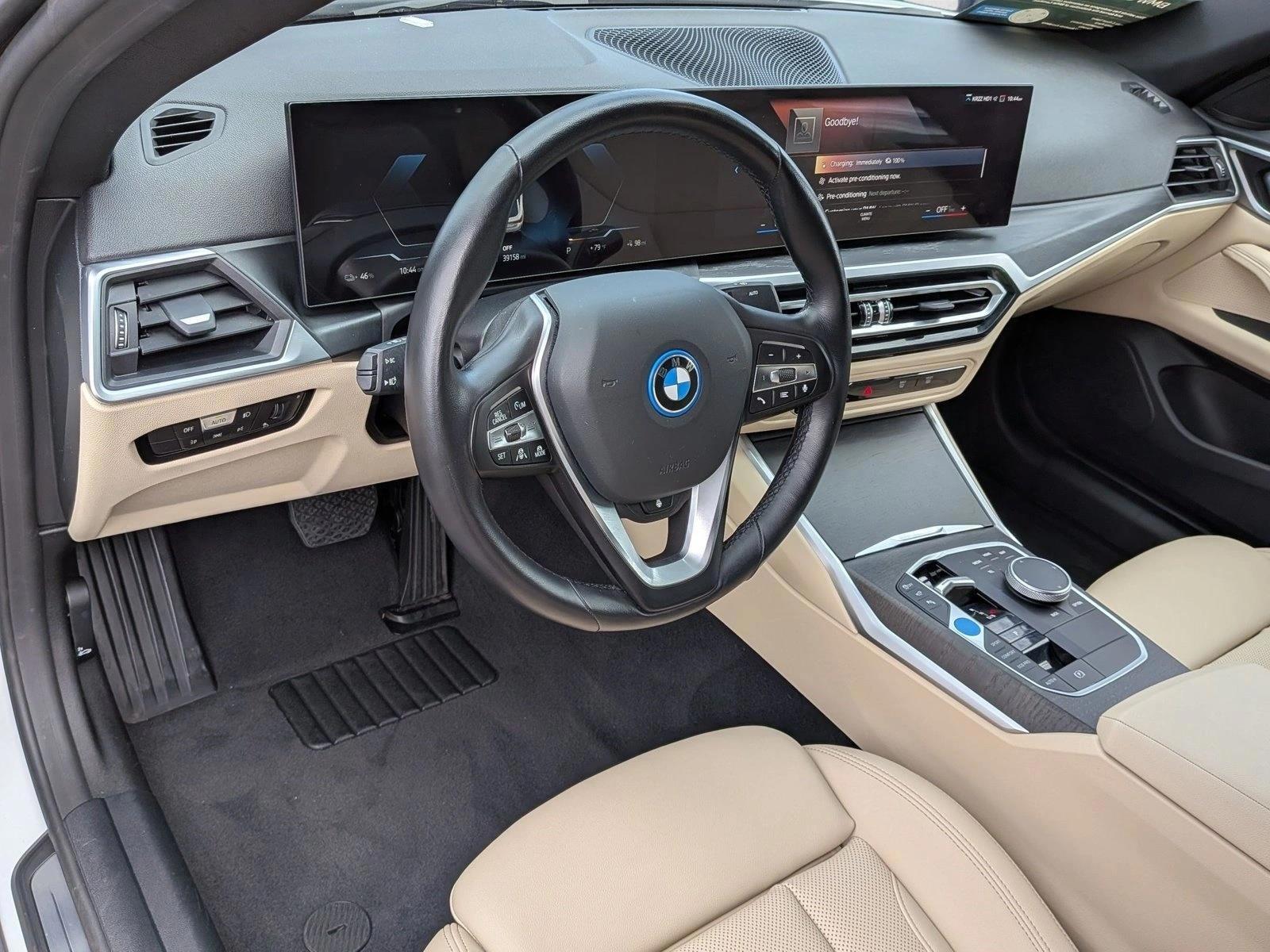 Thumbnail: 2023 BMW i4 - 3