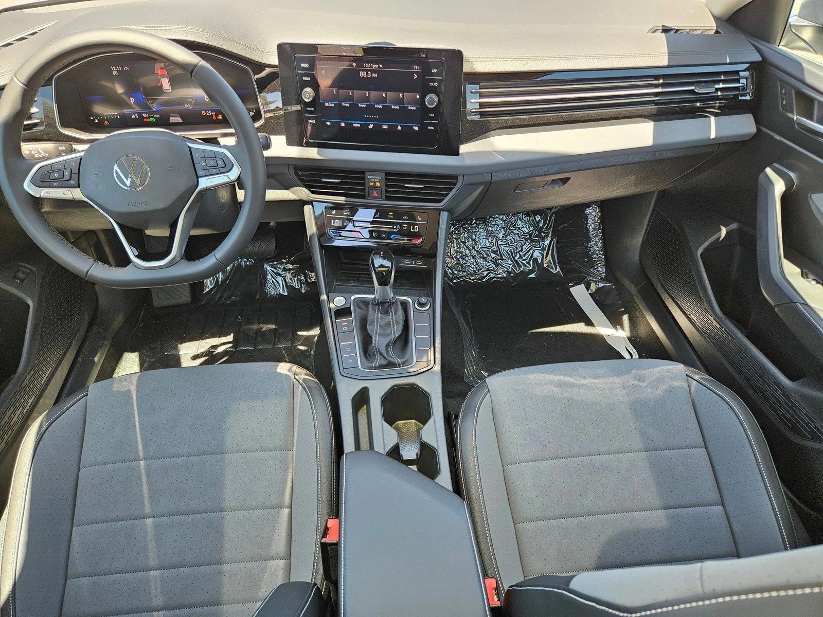 Thumbnail: 2026 Volkswagen Jetta - 4