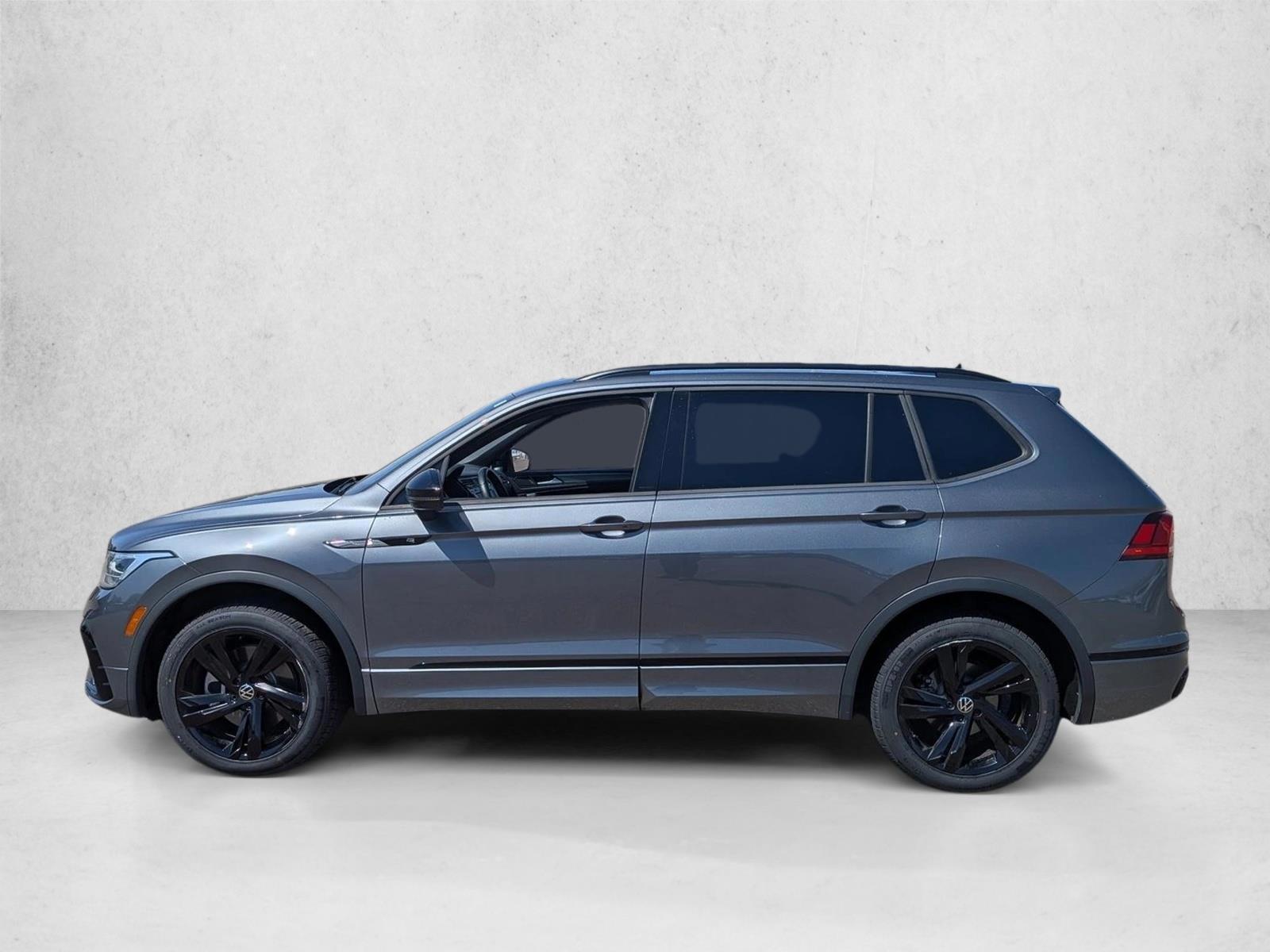 Thumbnail: 2023 Volkswagen Tiguan - 2
