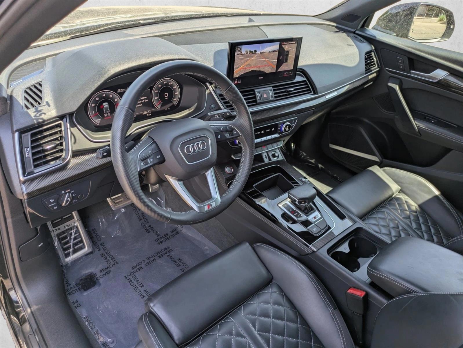 Thumbnail: 2024 Audi SQ5 - 3