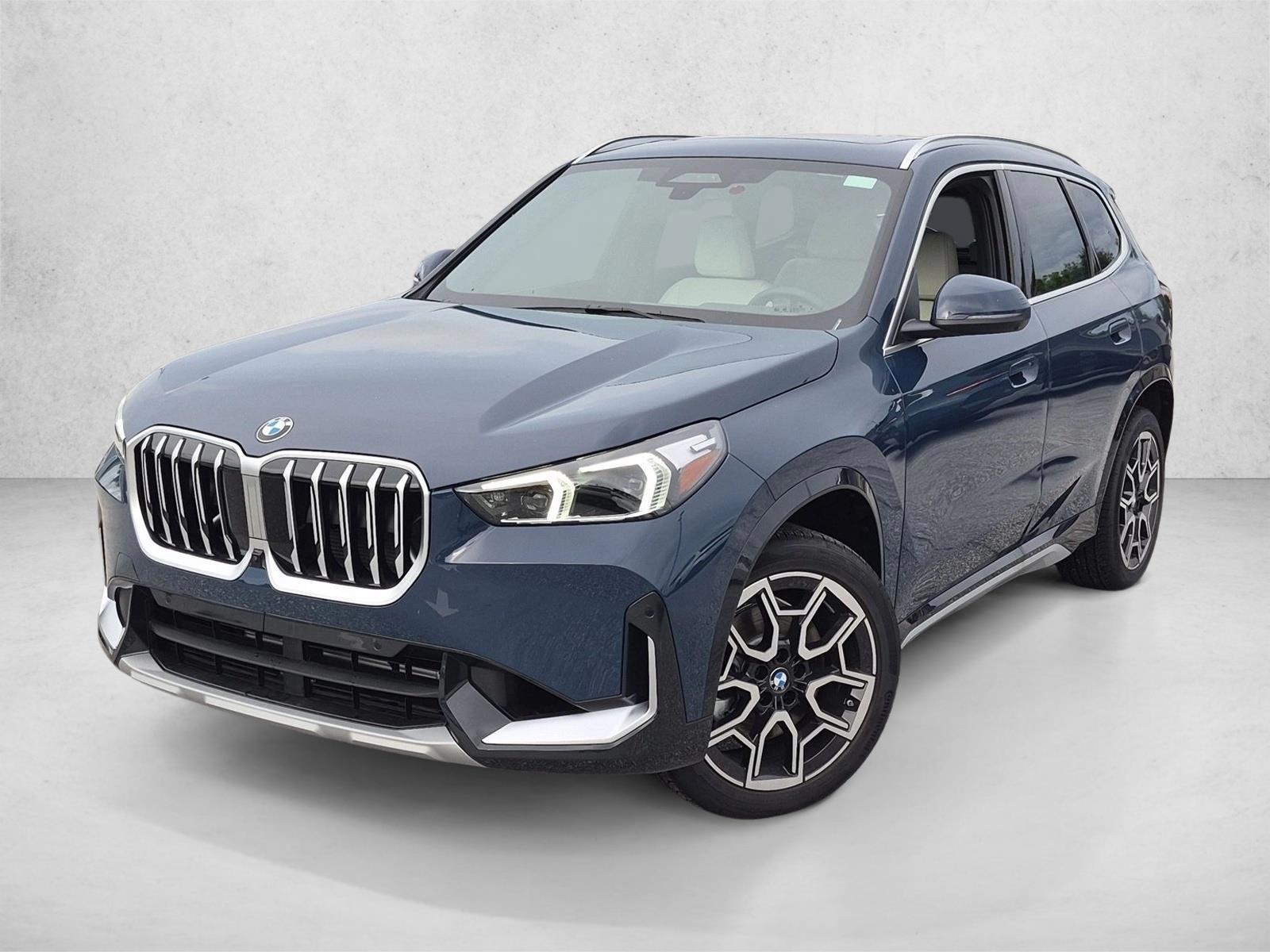 Thumbnail: 2027 BMW X1 - 1