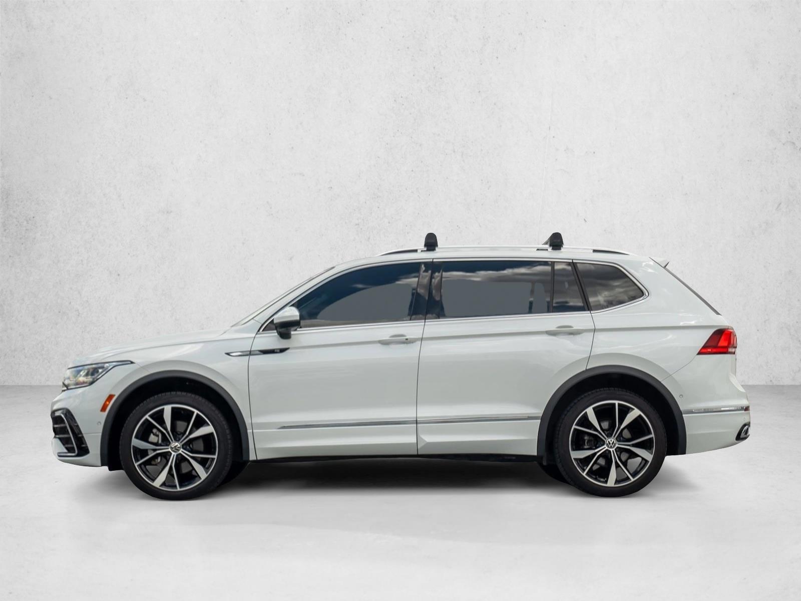 Thumbnail: 2022 Volkswagen Tiguan - 2