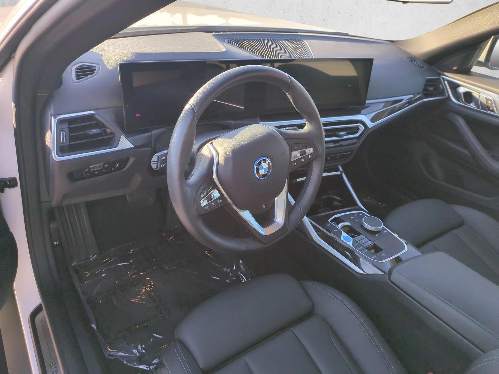 Thumbnail: 2023 BMW i4 - 3