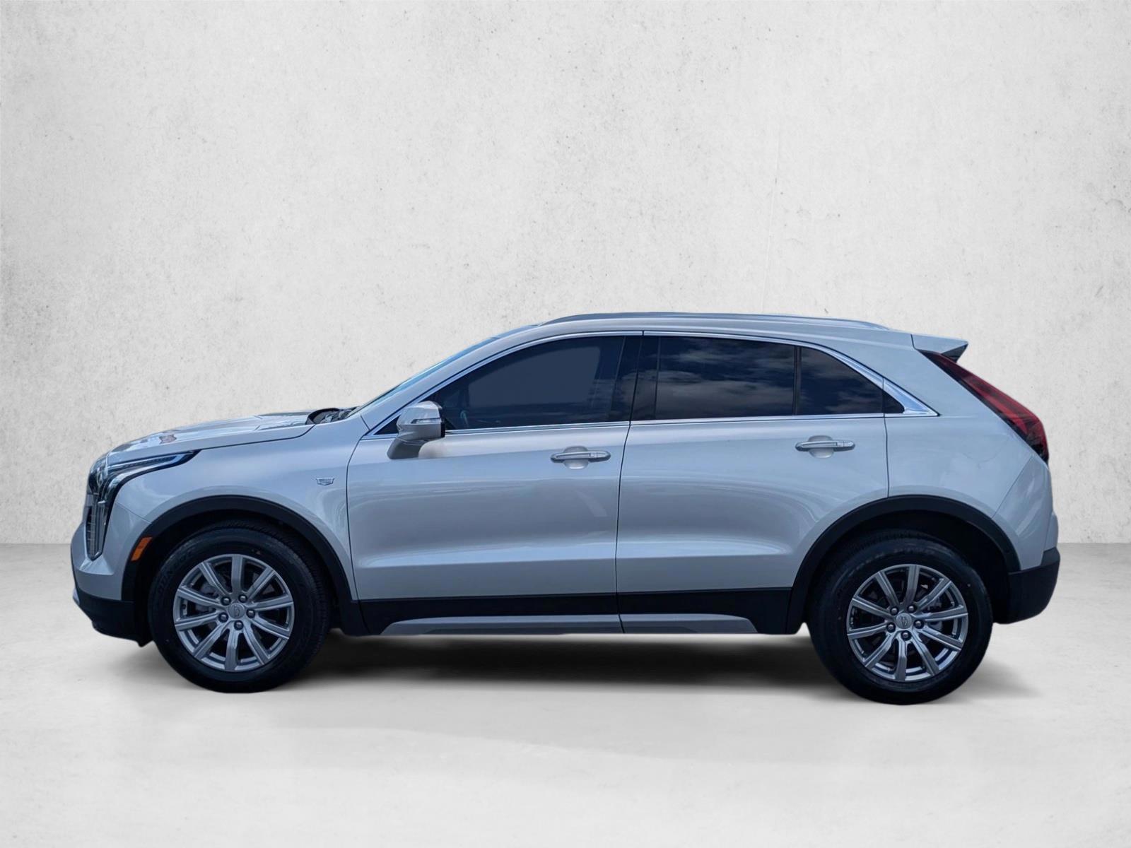 Thumbnail: 2022 Cadillac XT4 - 2