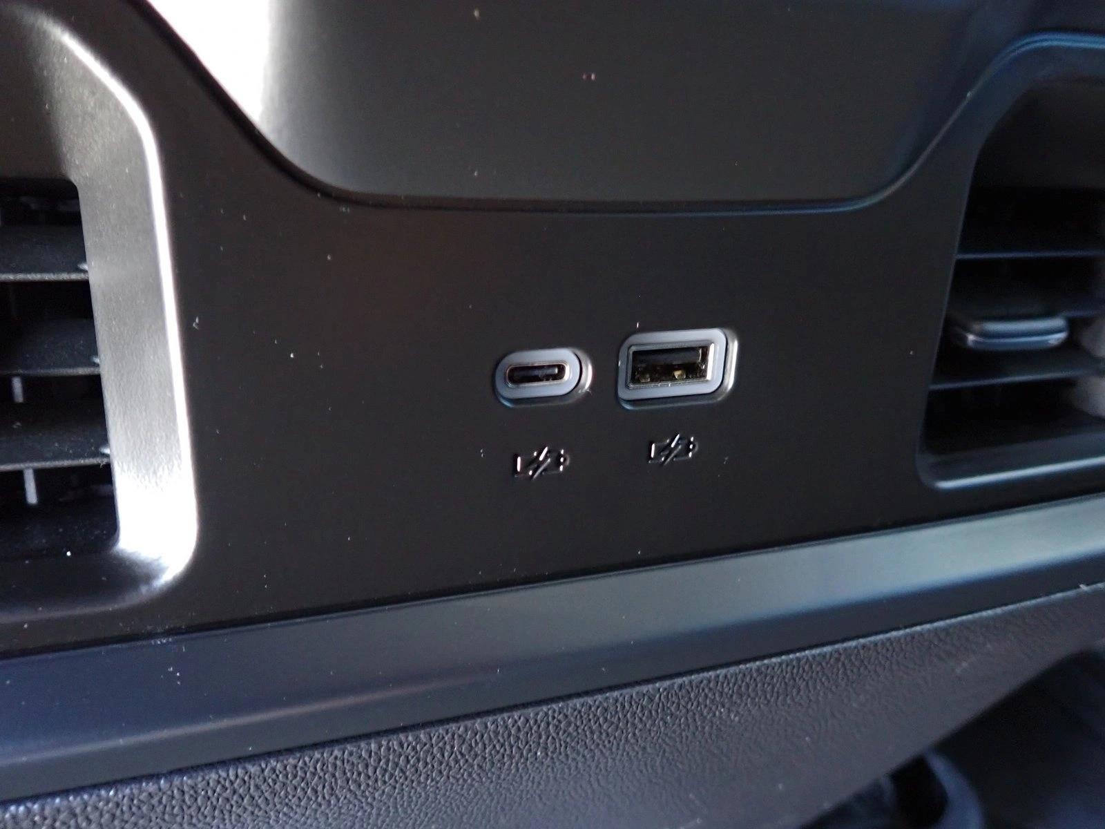2024 Chevrolet Silverado 1500 RST - Photo 11