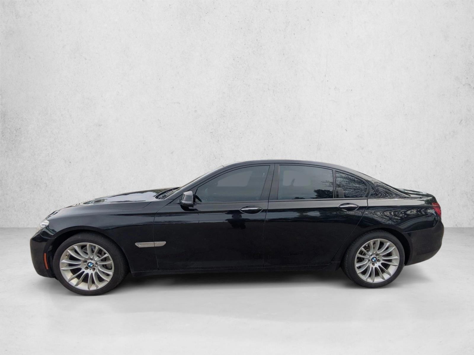 Thumbnail: 2014 BMW 7 Series - 2