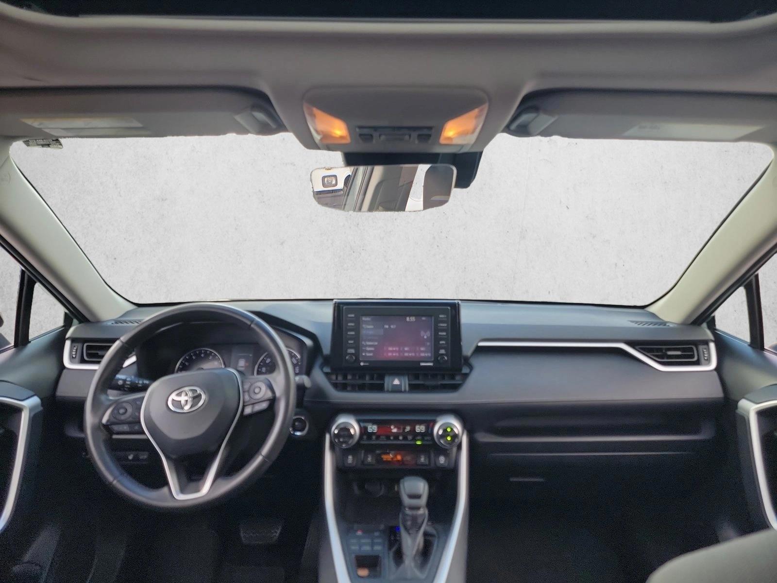 Thumbnail: 2020 Toyota RAV4 - 3