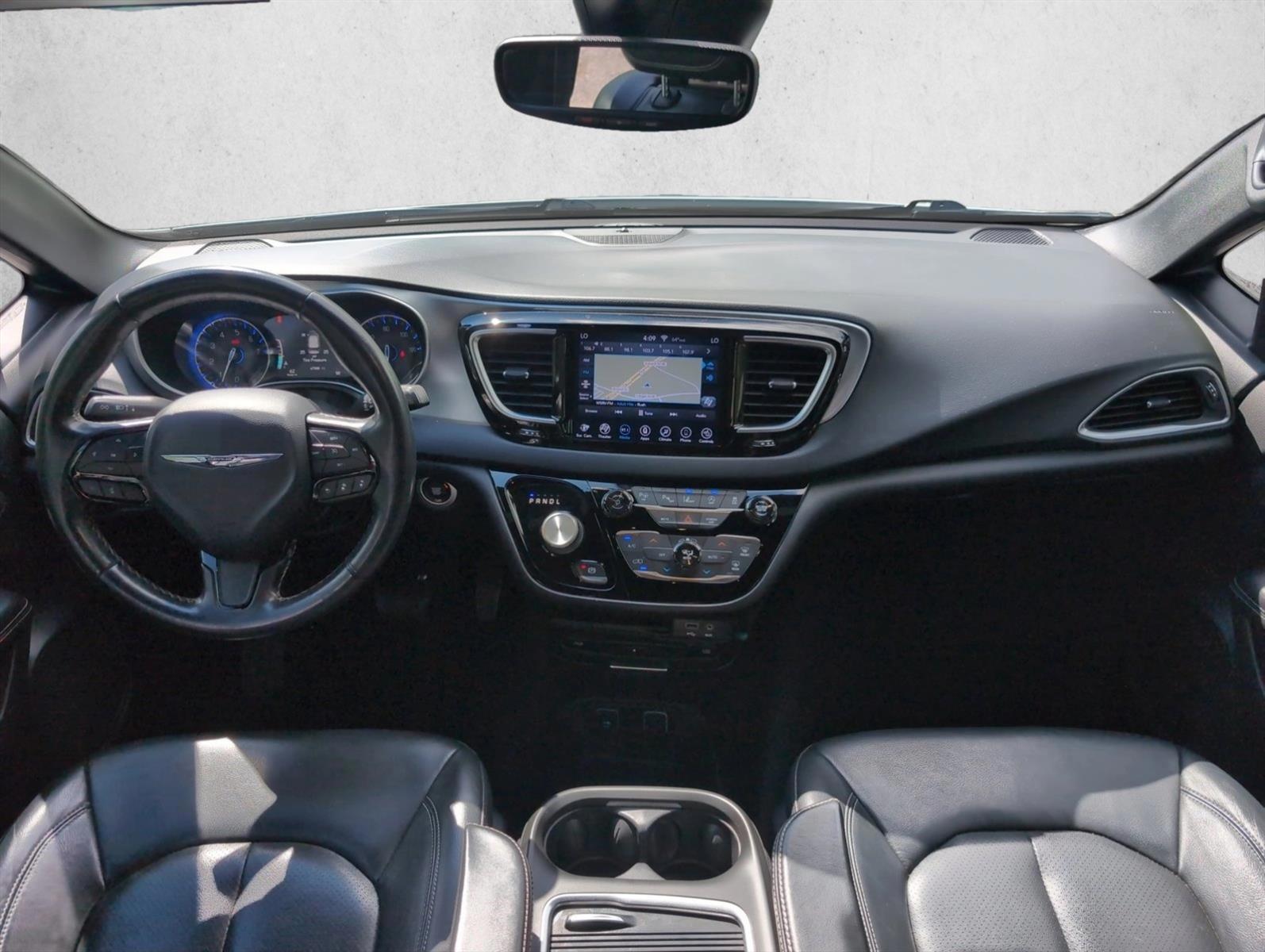Thumbnail: 2019 Chrysler Pacifica - 2