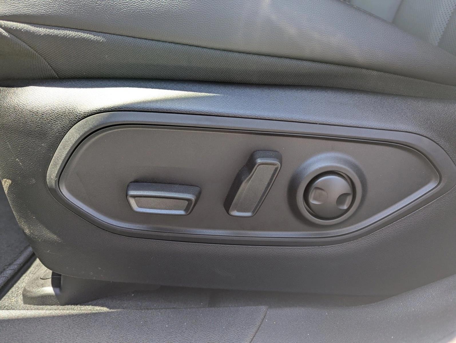 Thumbnail: 2026 Jeep Cherokee - 3