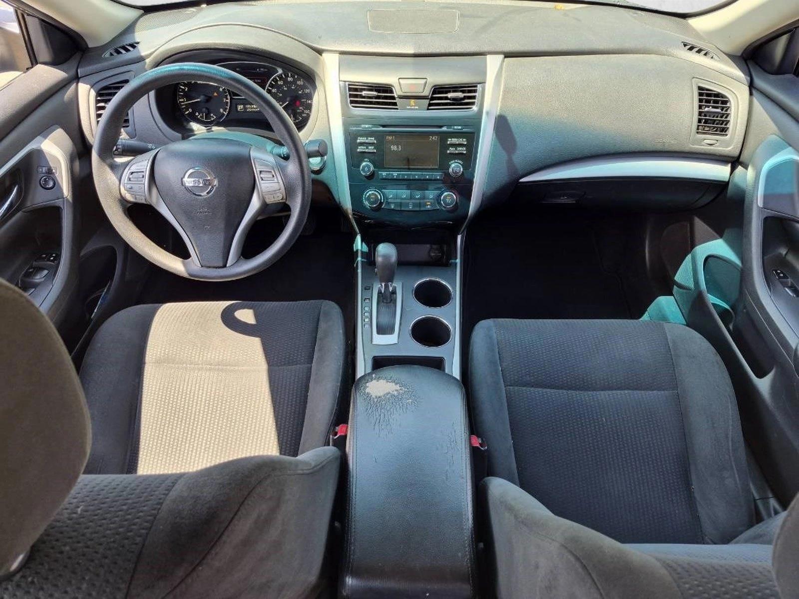 Thumbnail: 2015 Nissan Altima - 3