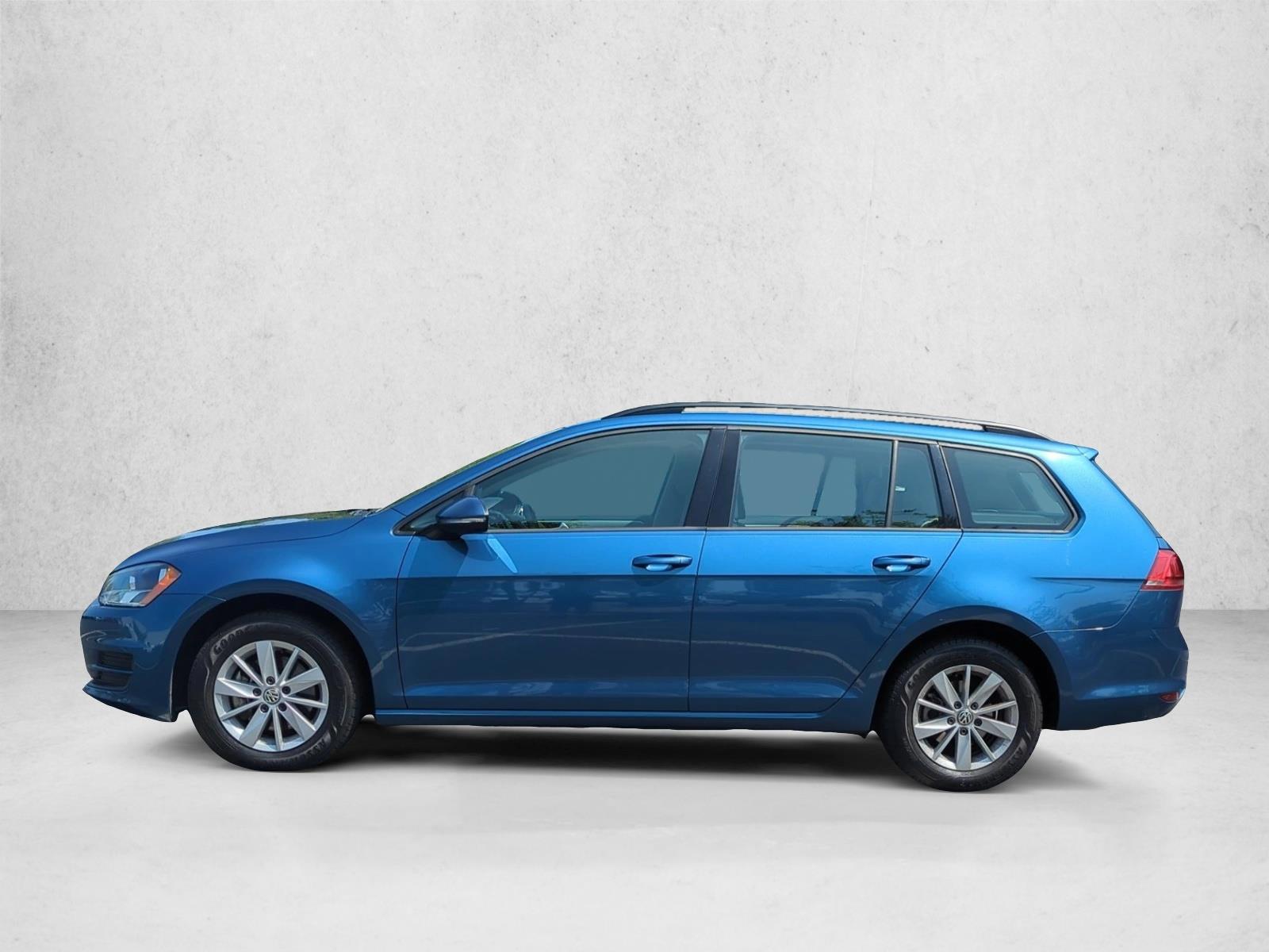 Thumbnail: 2016 Volkswagen Golf - 2