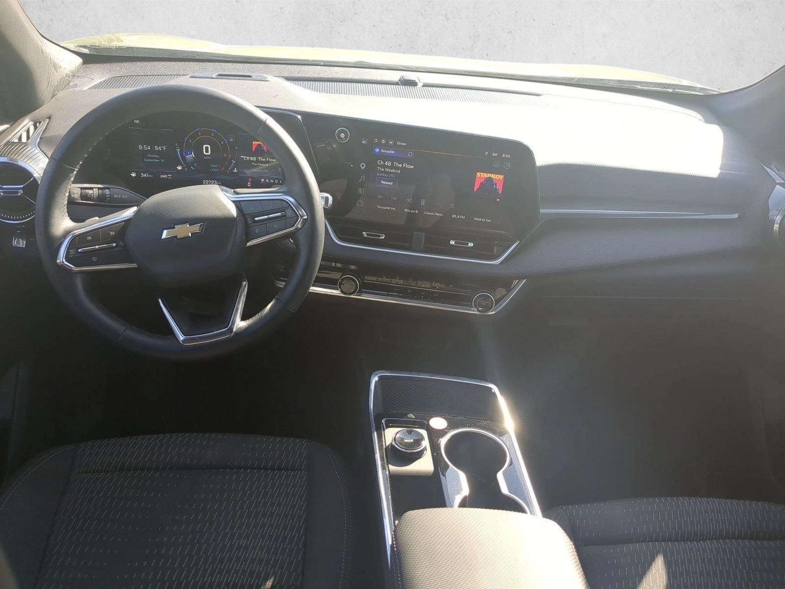 Thumbnail: 2026 Chevrolet Equinox - 3
