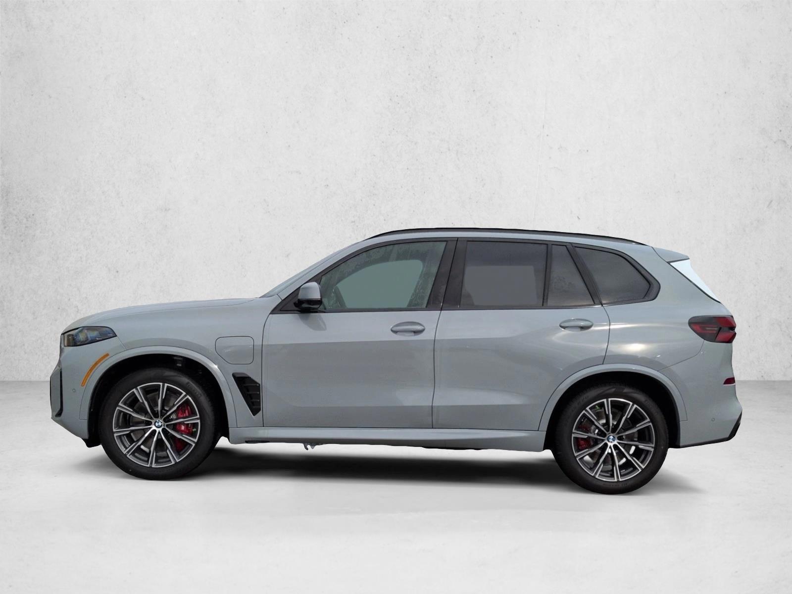 Thumbnail: 2026 BMW X5 - 2