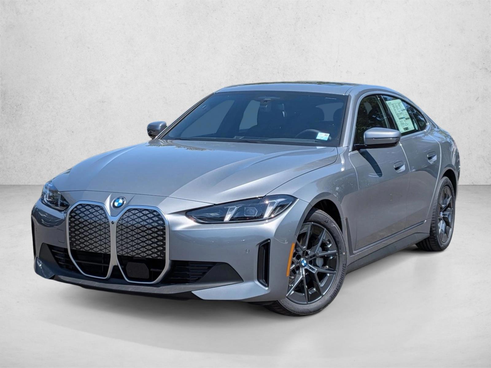 Thumbnail: 2026 BMW i4 - 1