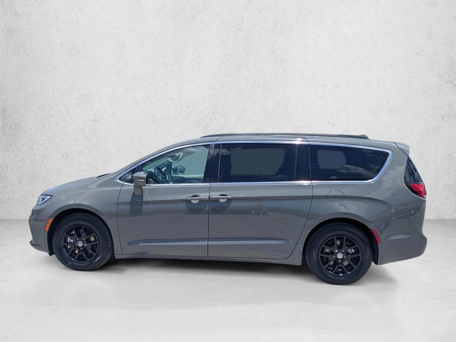 Thumbnail: 2022 Chrysler Pacifica - 2