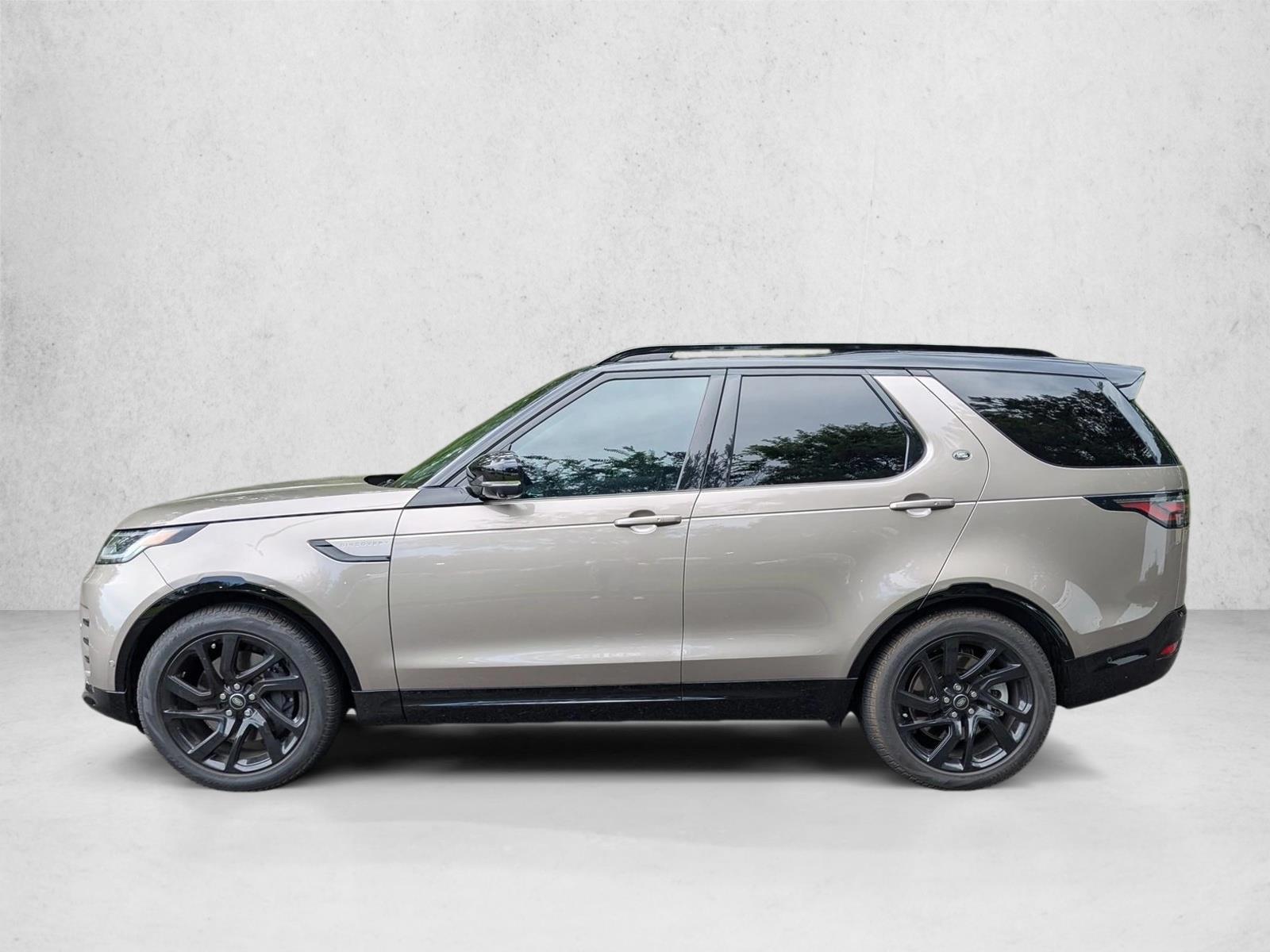 Thumbnail: 2023 Land Rover Discovery - 2