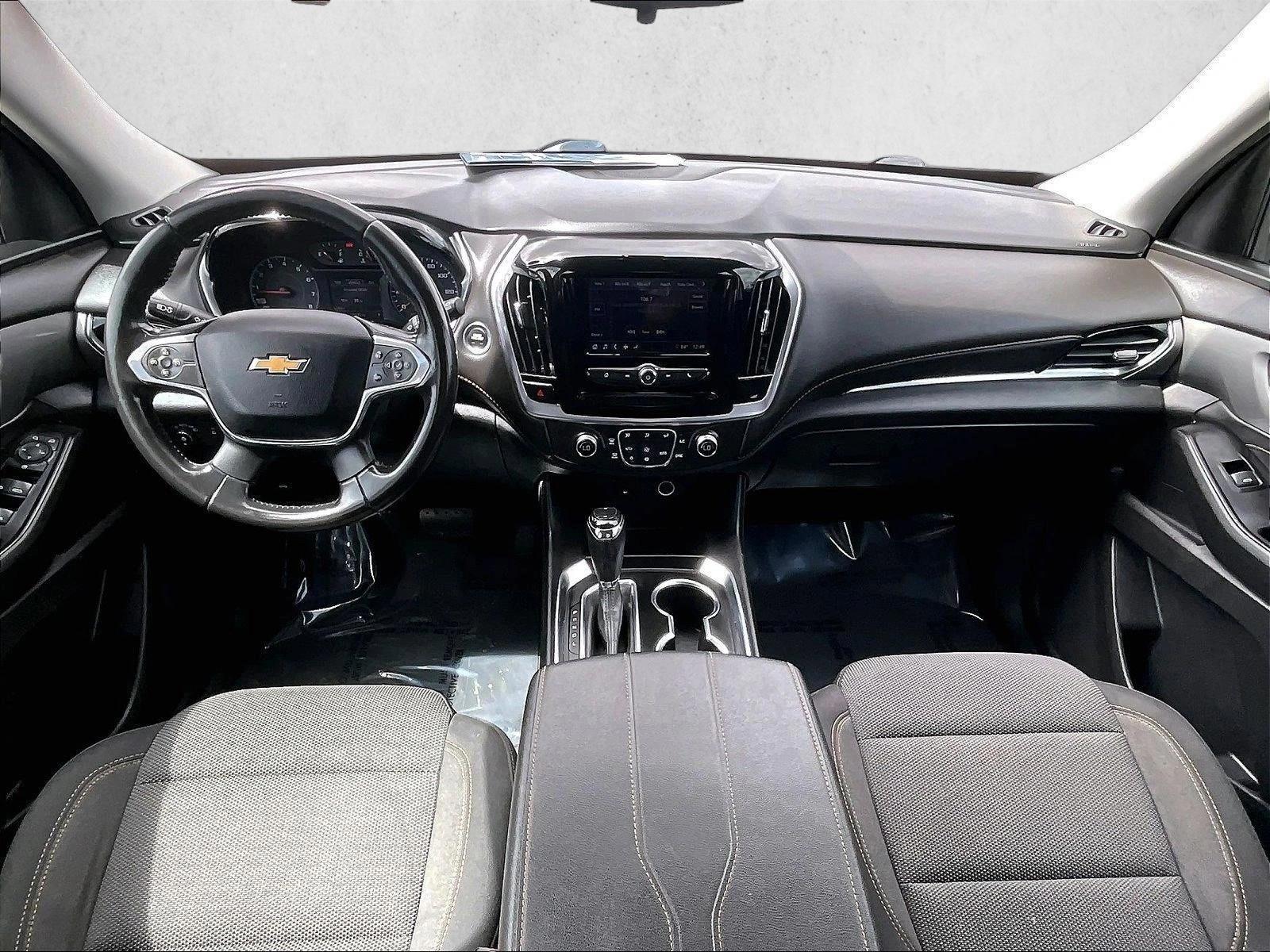 Thumbnail: 2020 Chevrolet Traverse - 4