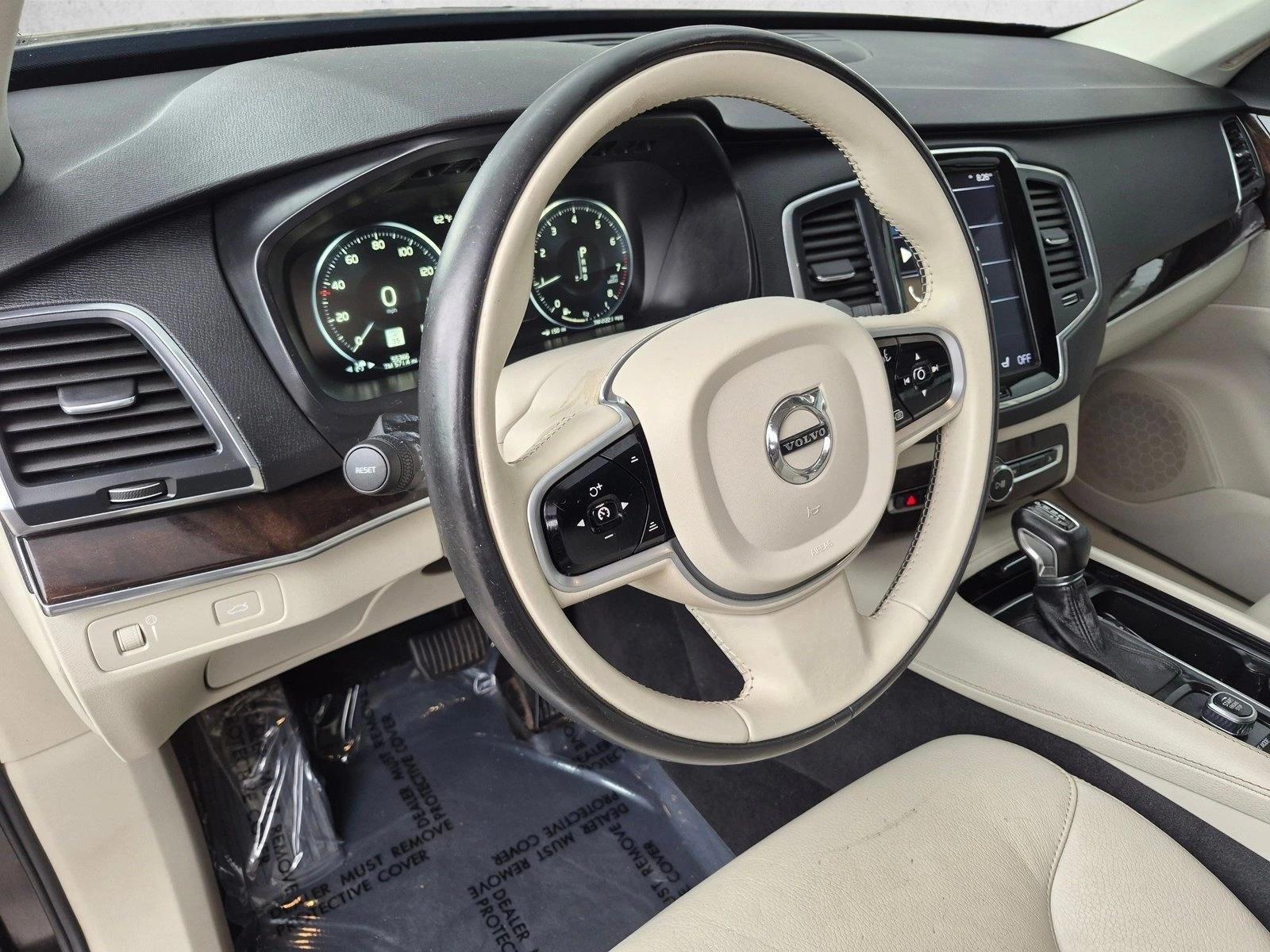 Thumbnail: 2019 Volvo XC90 - 3