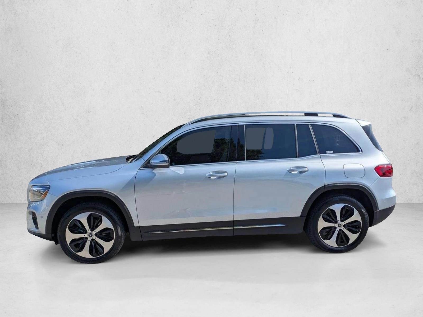 Thumbnail: 2026 Mercedes-Benz GLB - 2