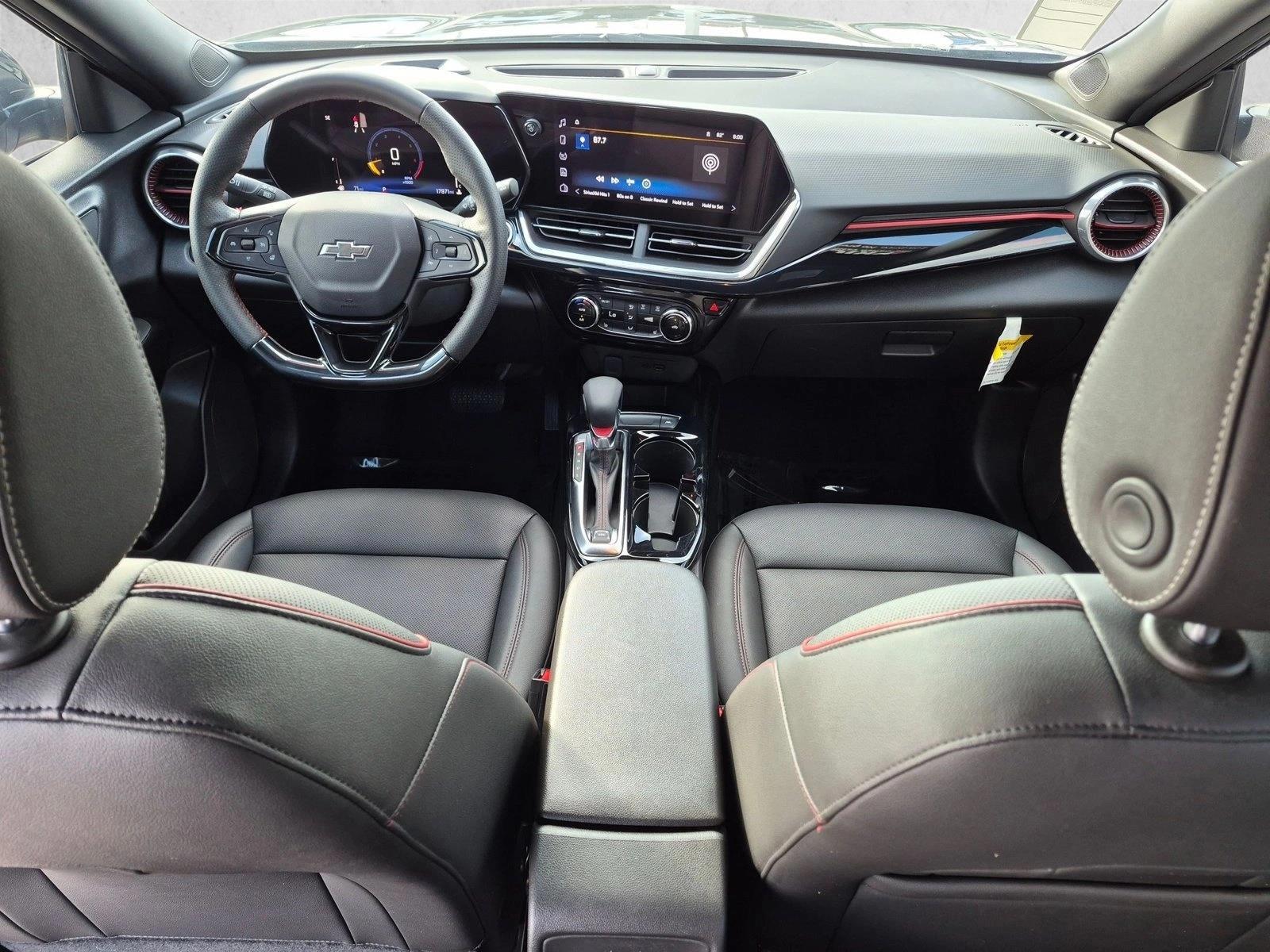 Thumbnail: 2025 Chevrolet Trax - 3